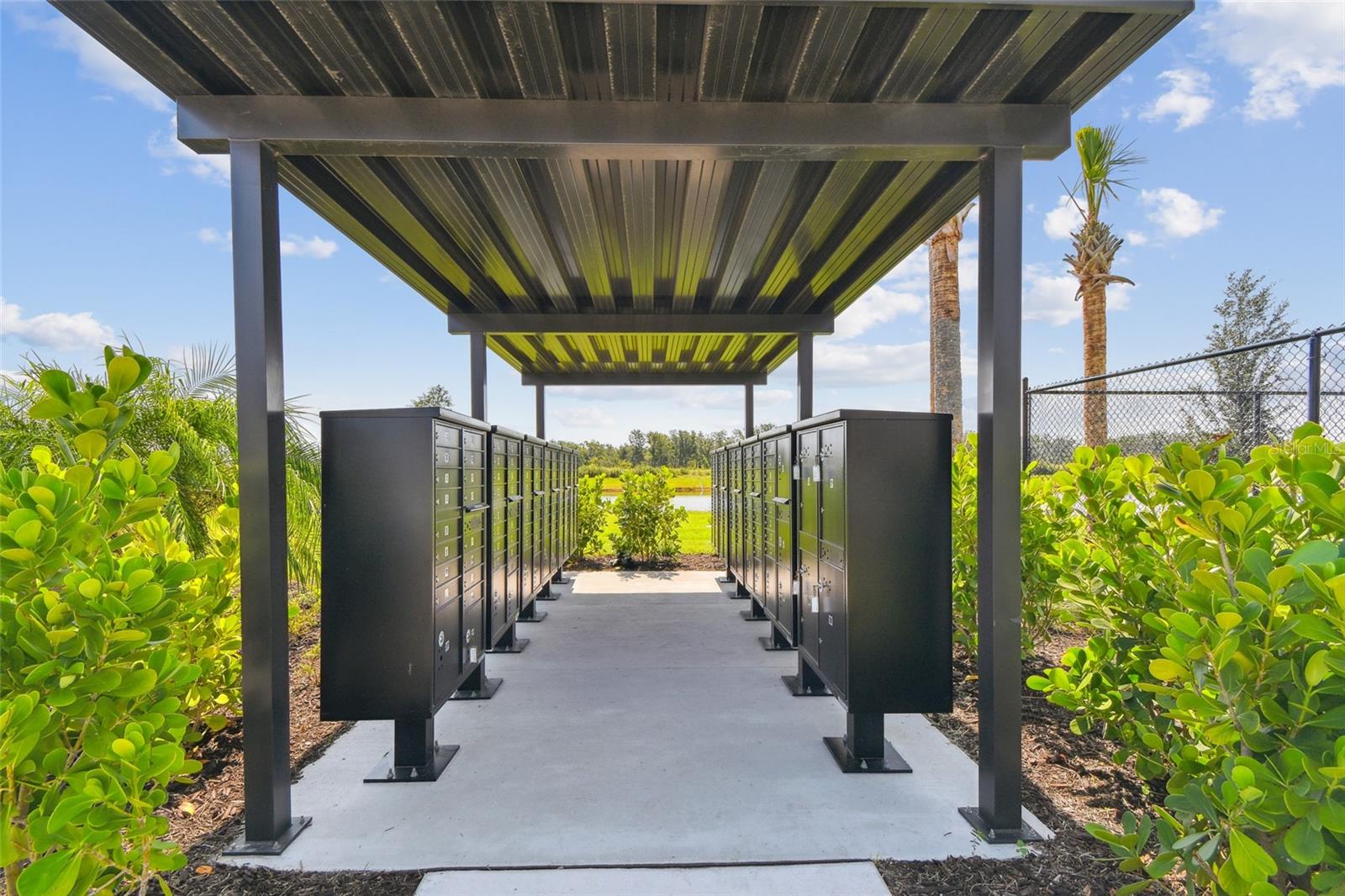 SWEETWATER AT LAKEWOOD RANCH PH I & II - Residential