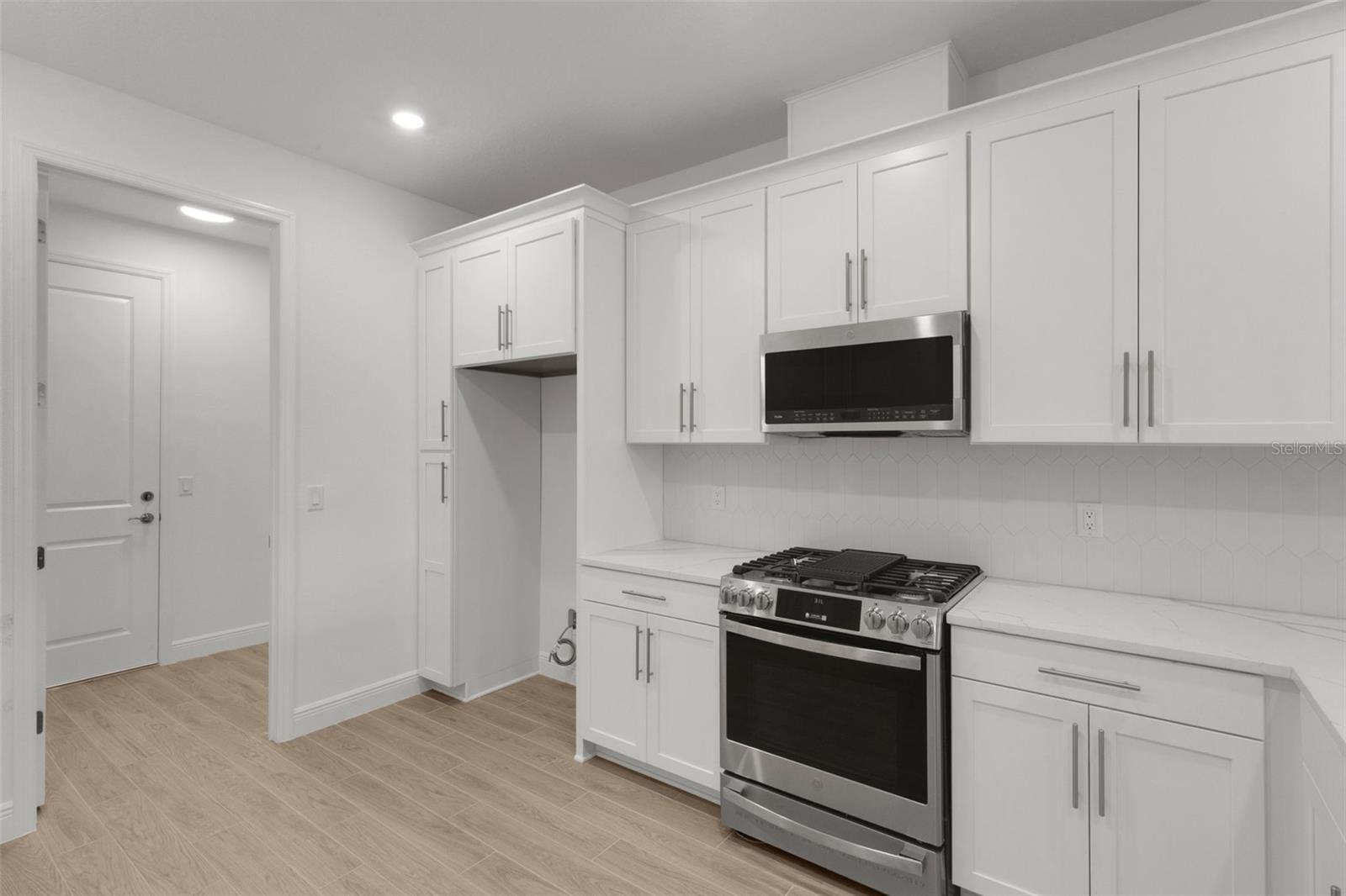 SWEETWATER AT LAKEWOOD RANCH PH I & II - Residential