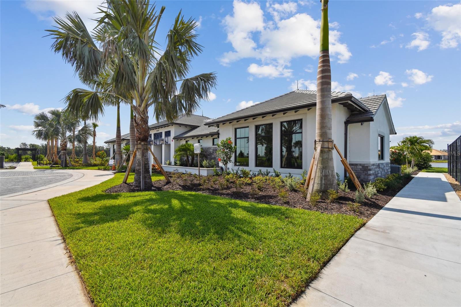 SWEETWATER AT LAKEWOOD RANCH PH I & II - Residential
