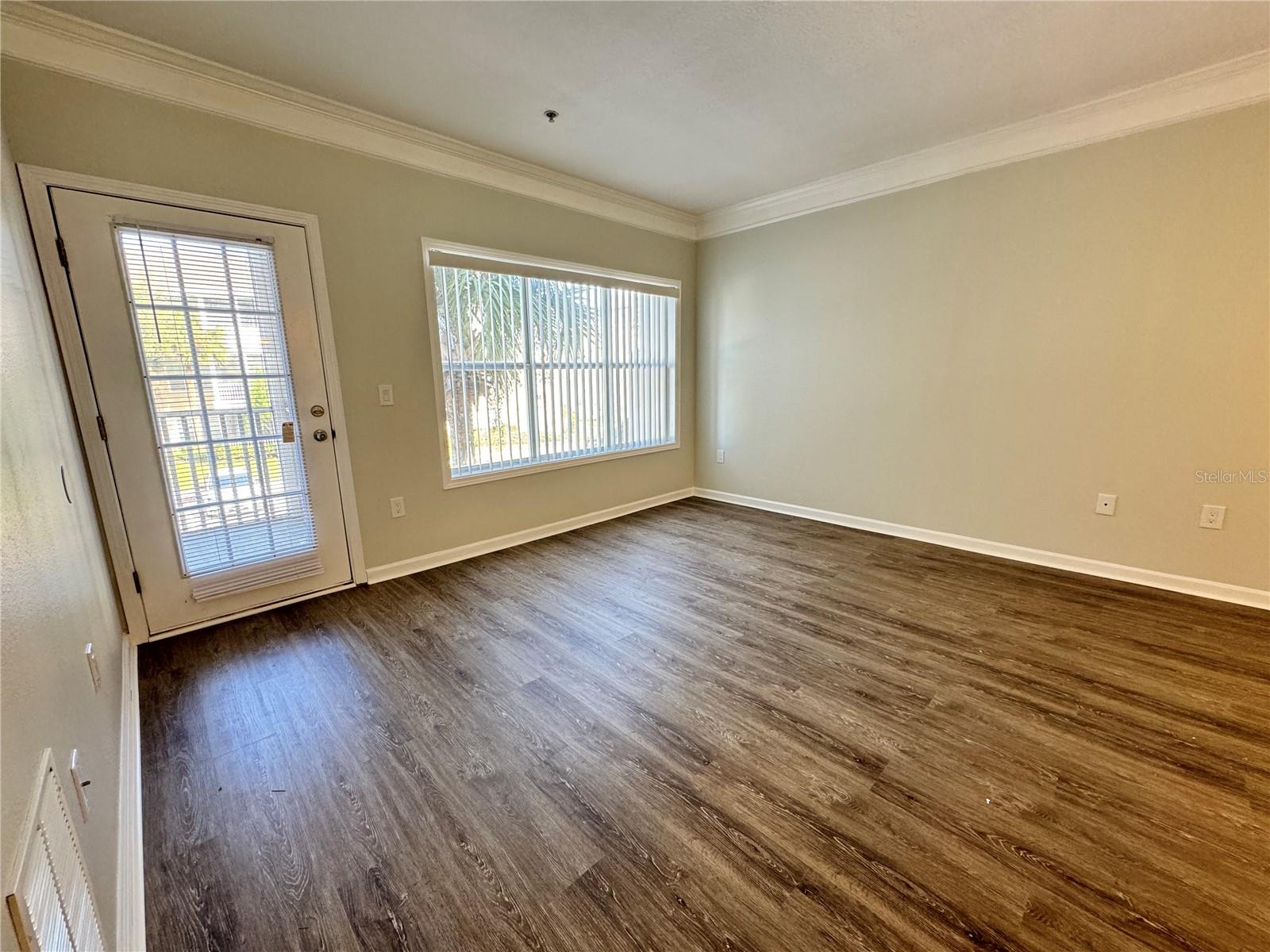 THE PALMS OF CORTEZ - Residential Lease