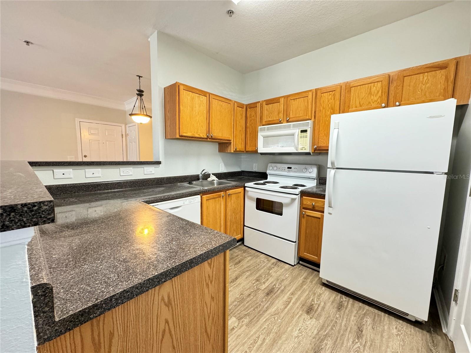 THE PALMS OF CORTEZ - Residential Lease