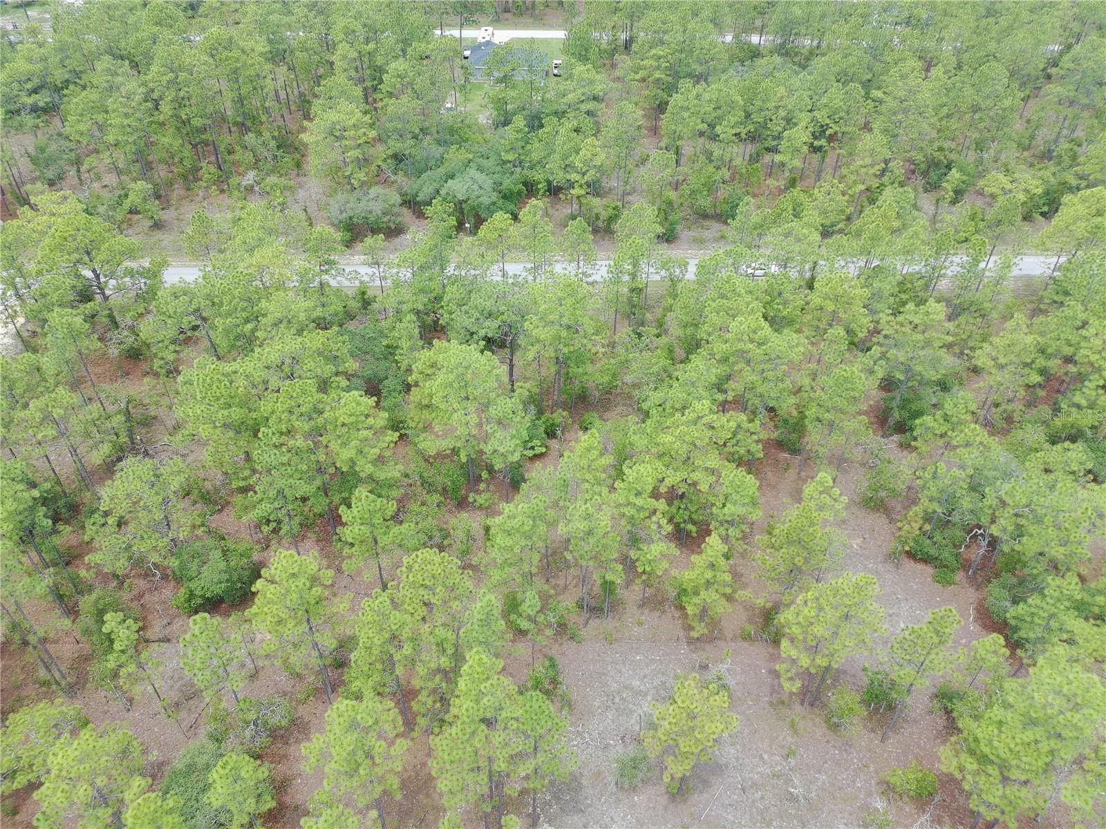 RAINBOW LAKES ESTATE - Land