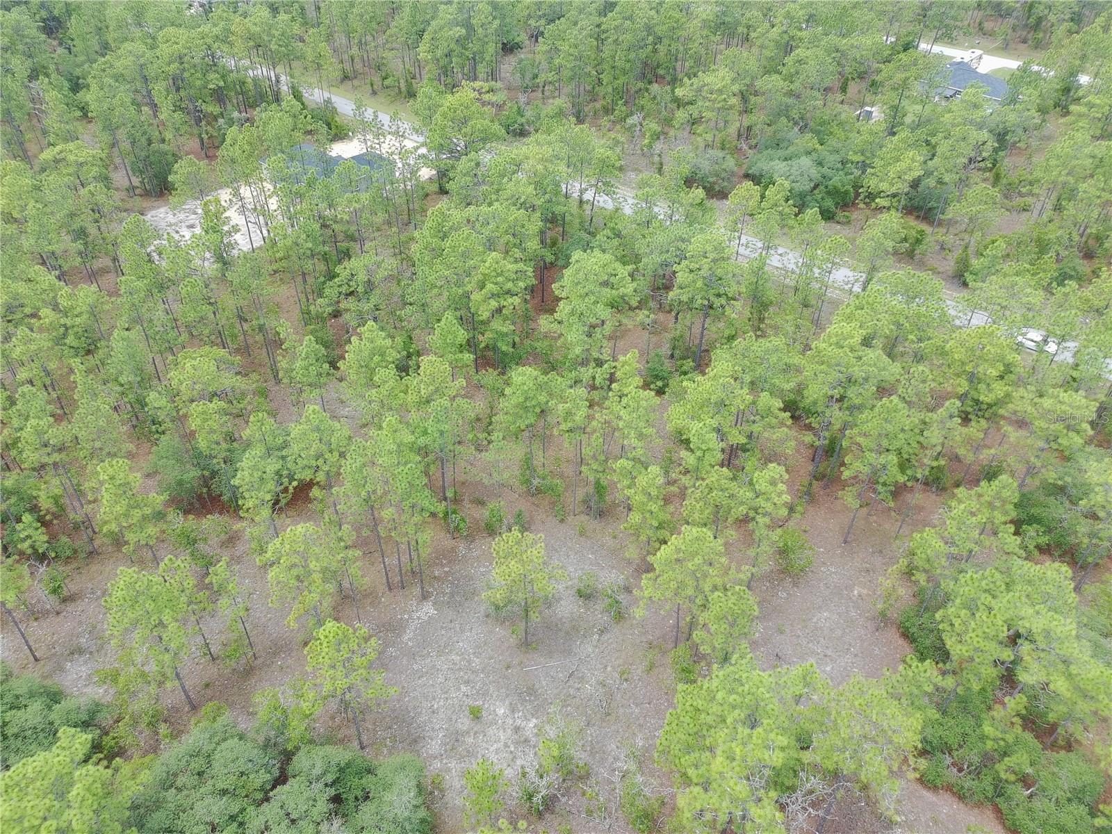 RAINBOW LAKES ESTATE - Land