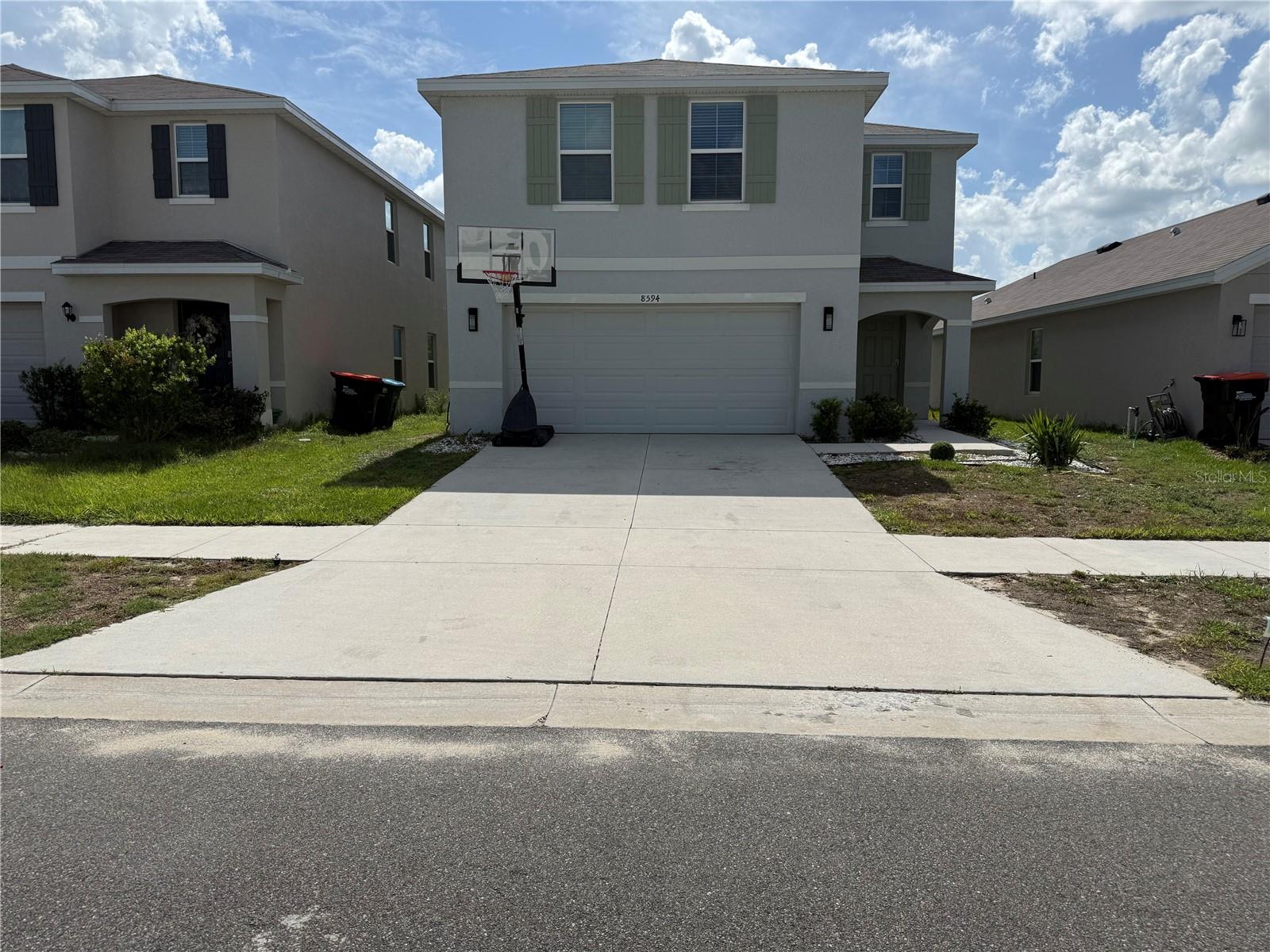 Spacious 4-bedroom home featuring generously sized rooms and a beautifully designed kitchen with high-end finishes. Conveniently located just 8 minutes from Publix and approximately 12 minutes from hospitals, schools, shopping, and everyday conveniences.

Enjoy the community pool and the many amenities this neighborhood  providing the perfect setting to relax, entertain, and enjoy the Florida lifestyle. Don’t miss the opportunity to make this exceptional property your next home!
