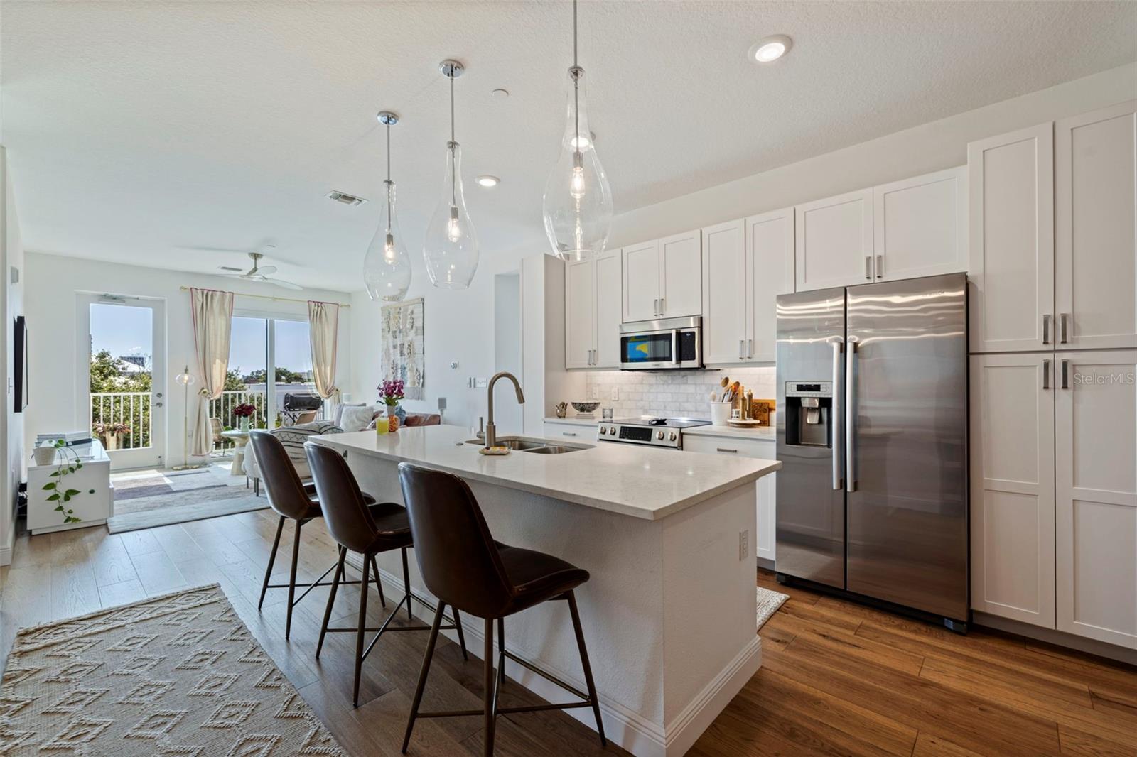 DOMUS URBANA CONDO - Residential