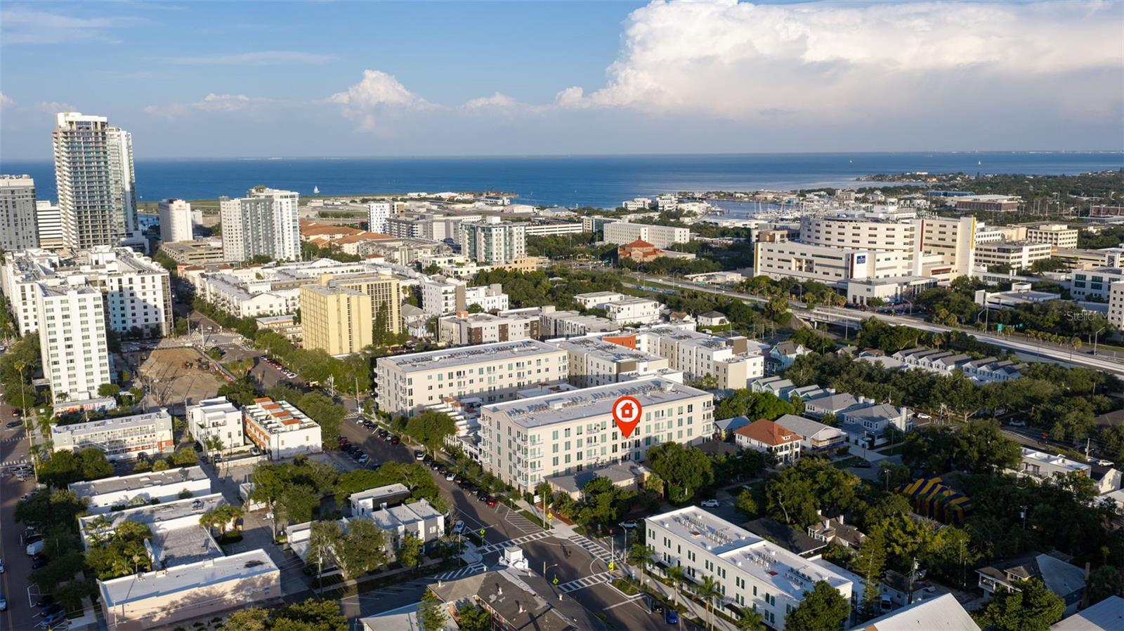 DOMUS URBANA CONDO - Residential