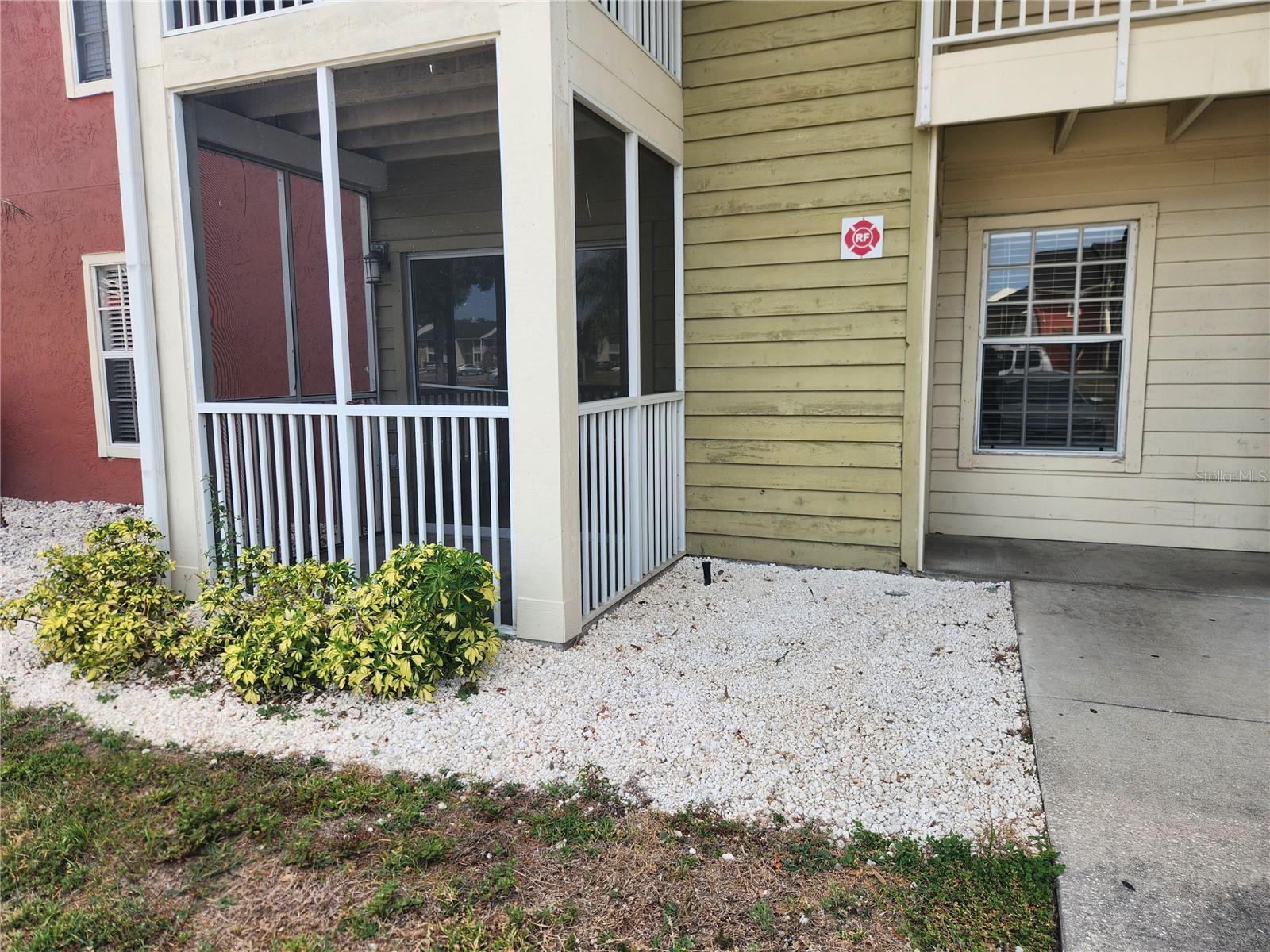 Beautifully maintained corner condo in fantastic Park Lake community! Roomy two bedroom with lovely flooring throughout! Freshly painted!! Upgraded lighting and very spacious bedrooms!  Closets abound!  End unit is bright and airy! Washer dryer included in unit! Newer appliances! Community is awesome with club house, pool and racket/pickleball! Enjoy lake views while strolling through this charming neighborhood.  So close to all major roadways and stones throw to shopping!