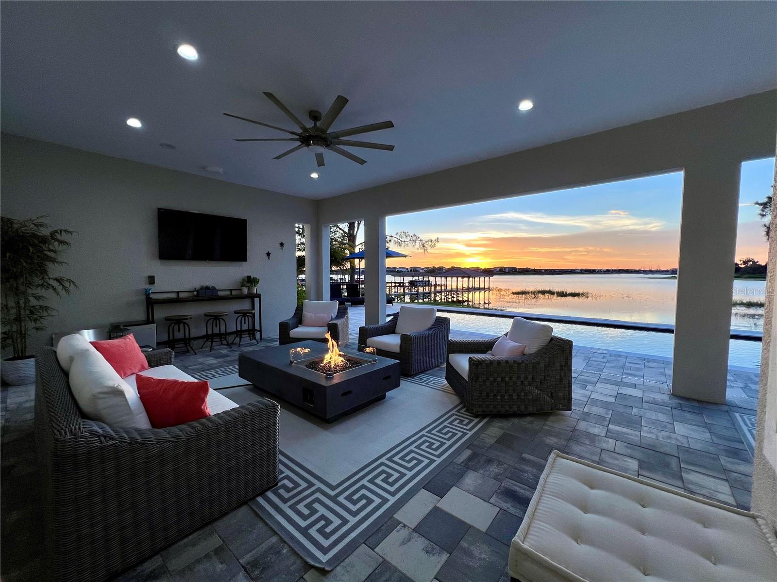 WEST LAKE HANCOCK ESTATES - Residential