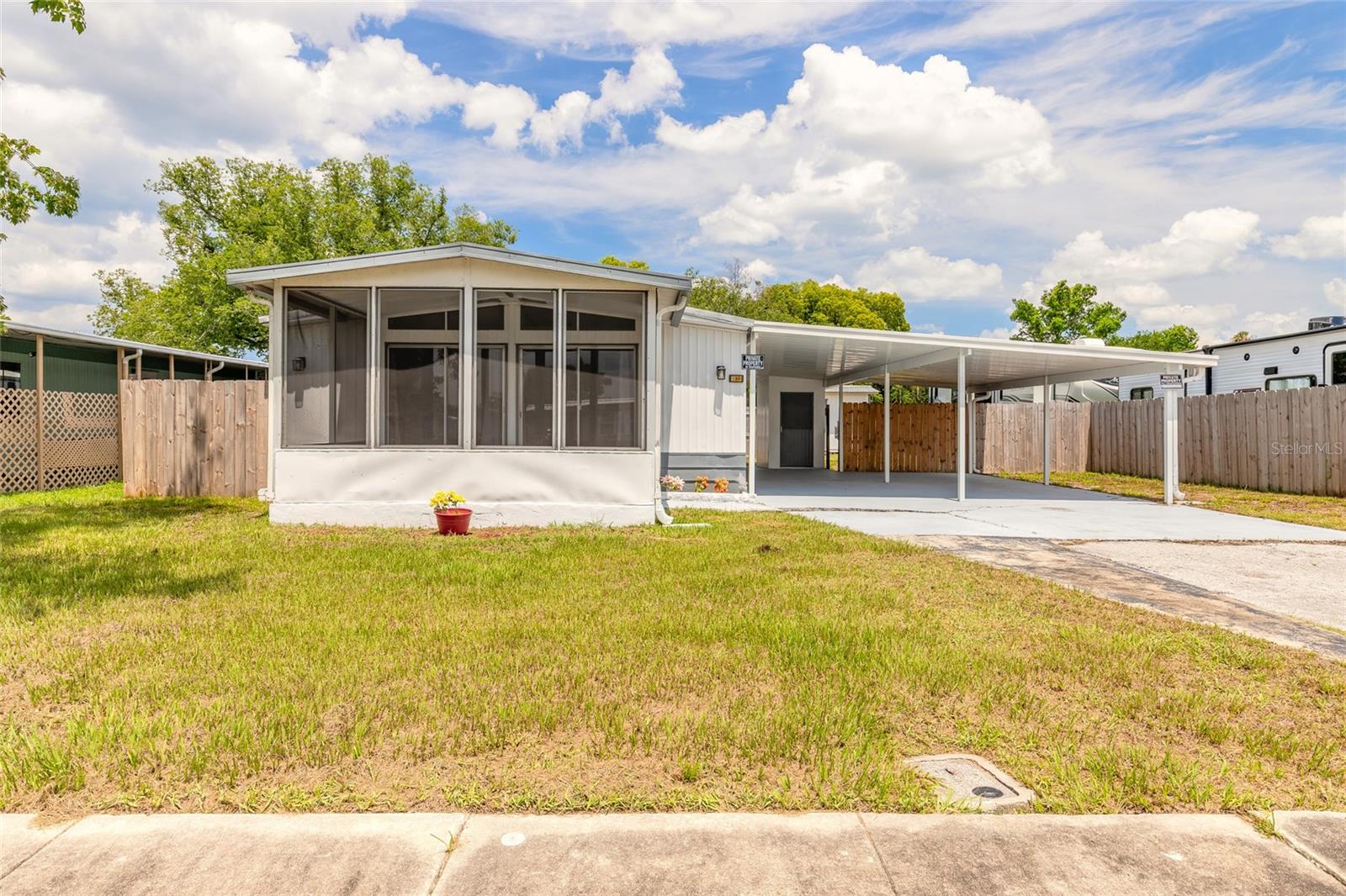 BAREFOOT PARK - Residential