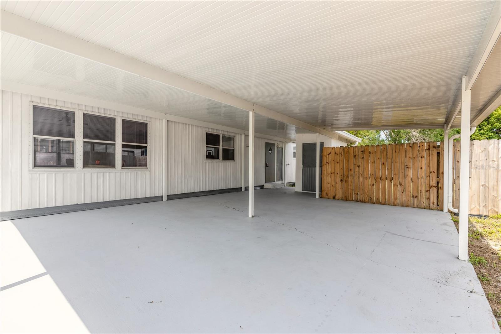 BAREFOOT PARK - Residential