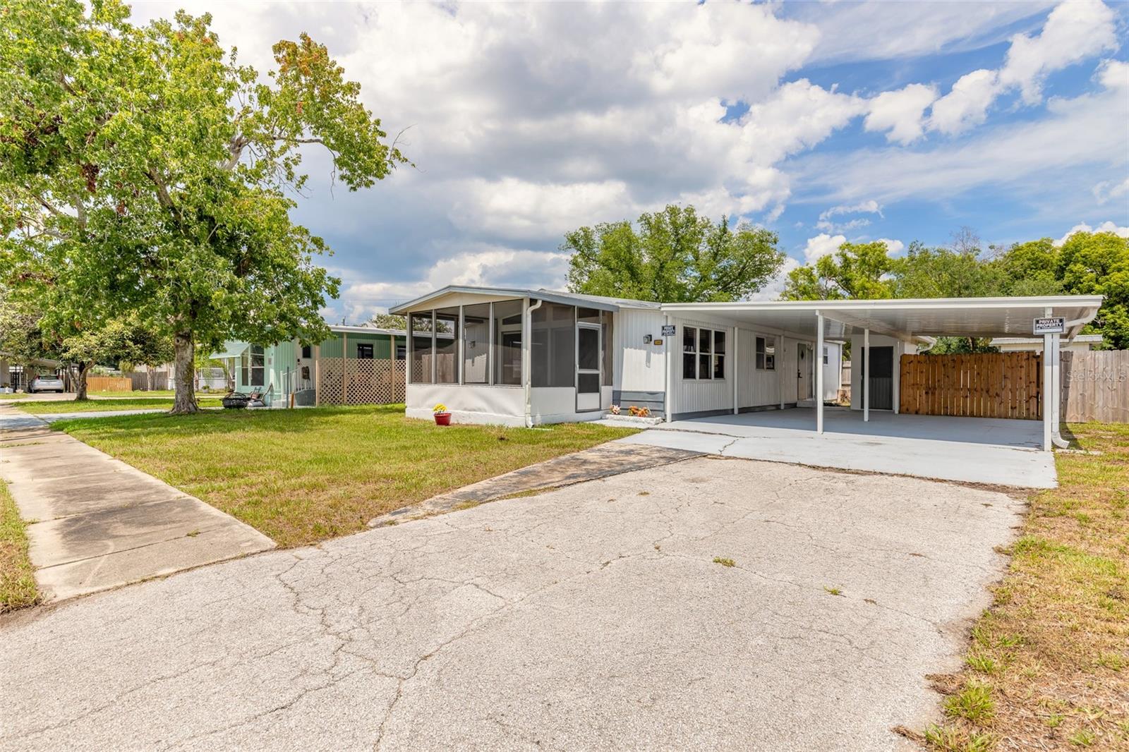 BAREFOOT PARK - Residential