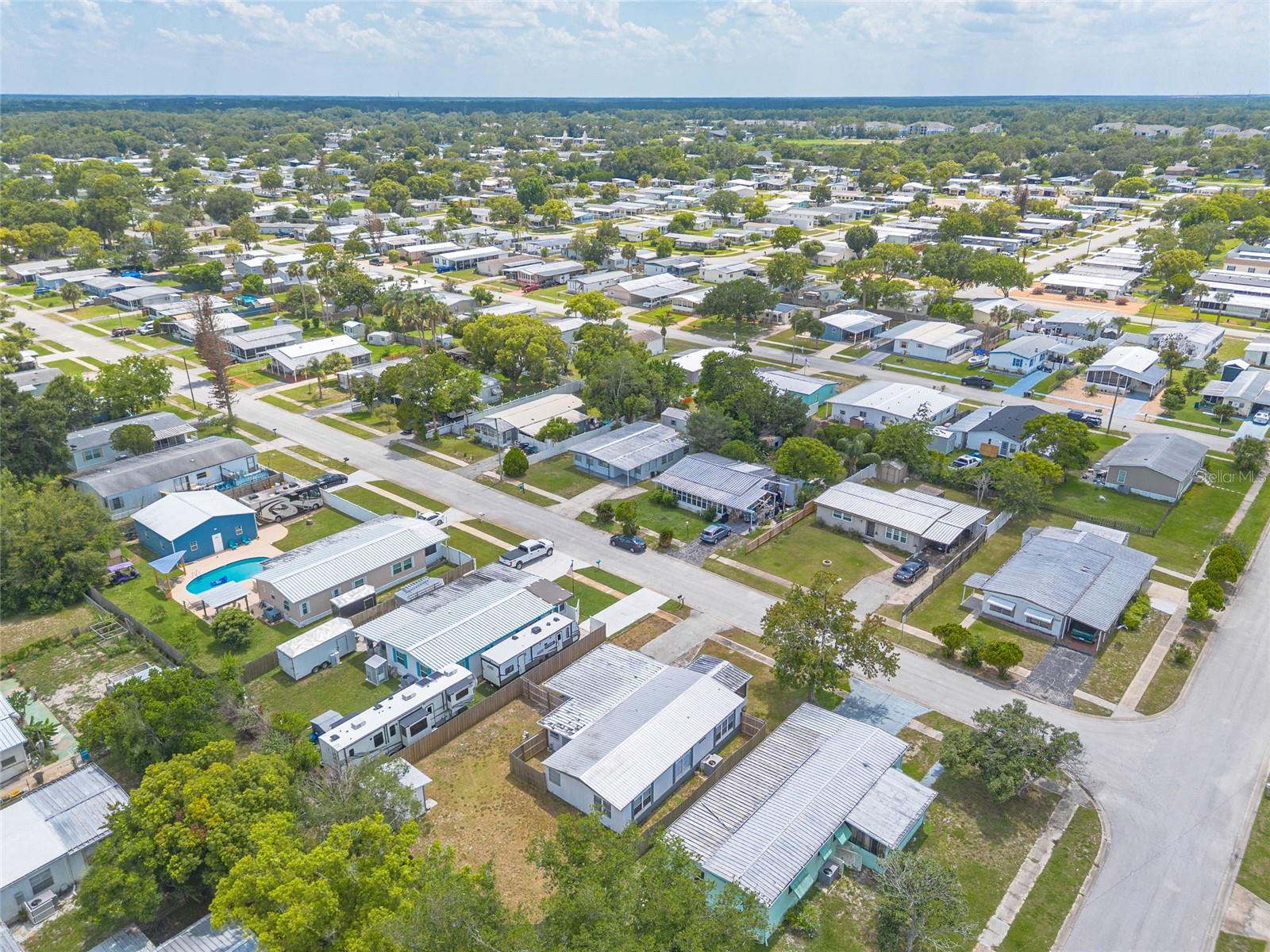 BAREFOOT PARK - Residential