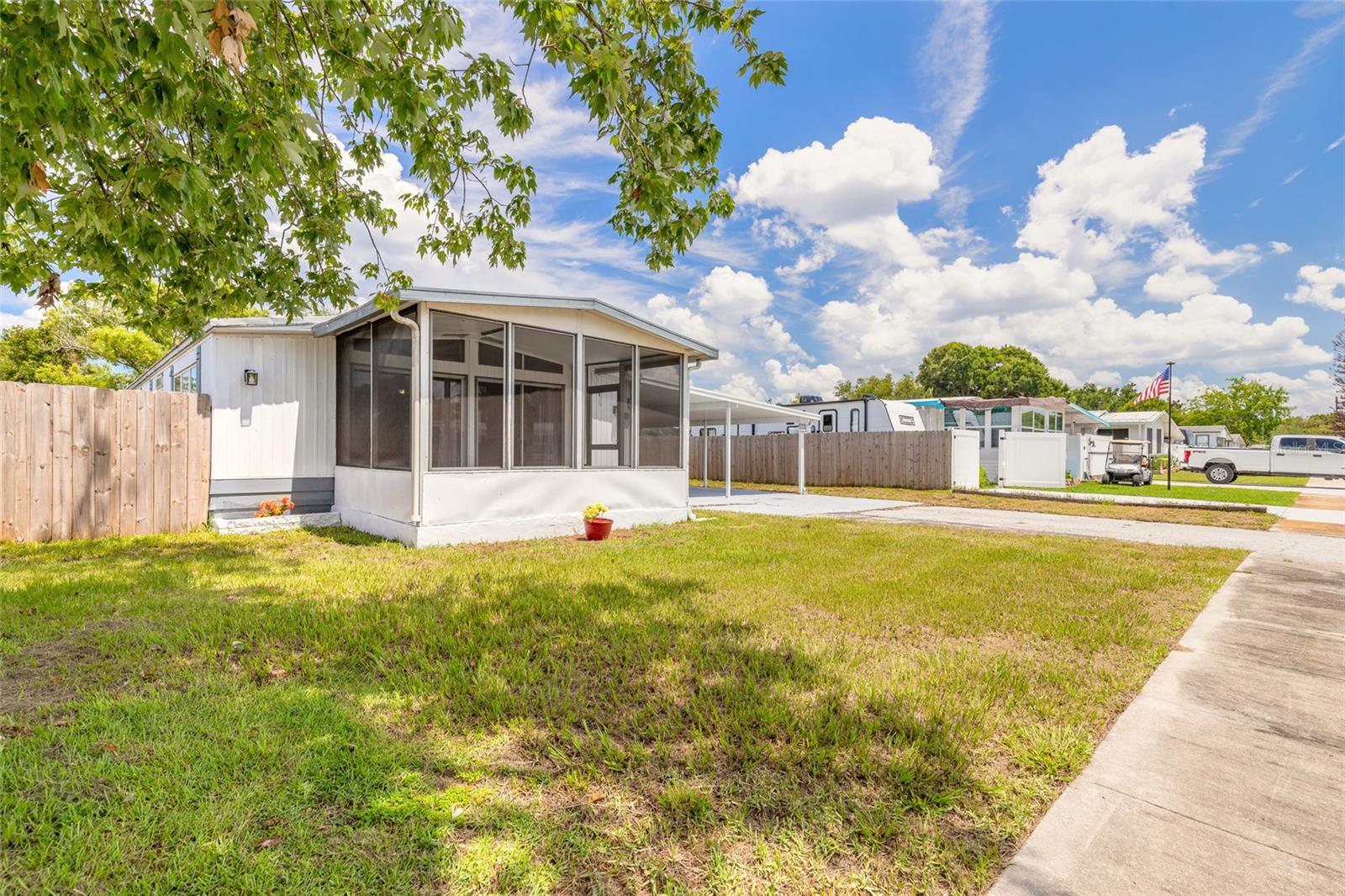 BAREFOOT PARK - Residential