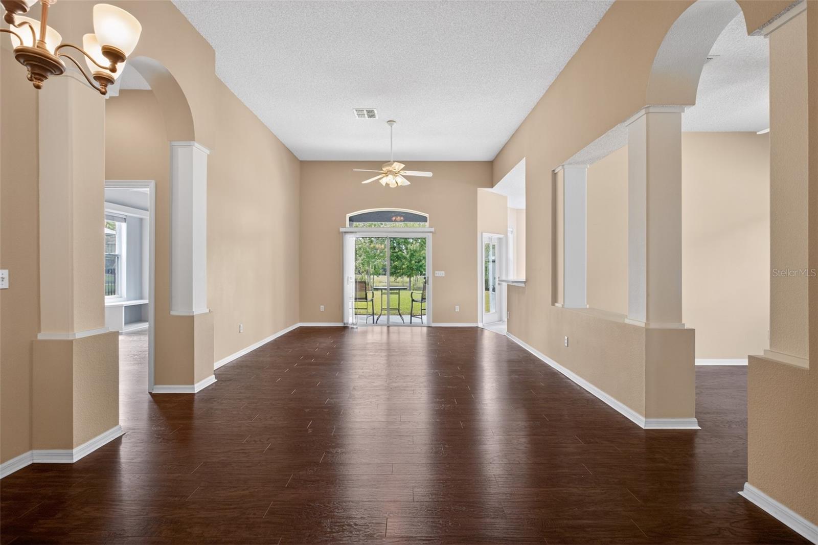 EKANA GREEN - Residential
