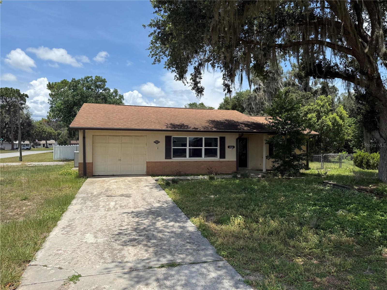 TRACYS POINT 3RD ADD - Residential