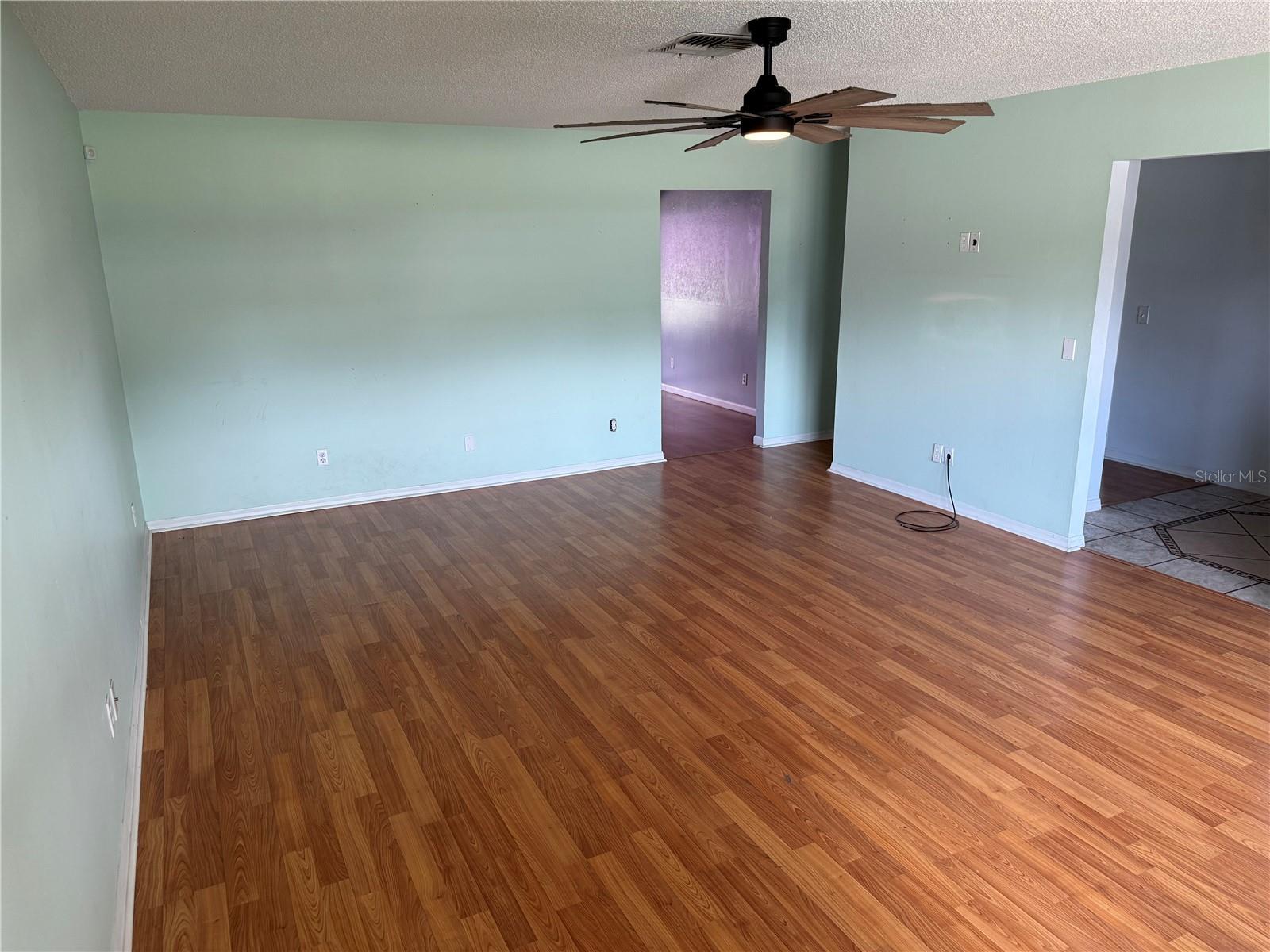 TRACYS POINT 3RD ADD - Residential