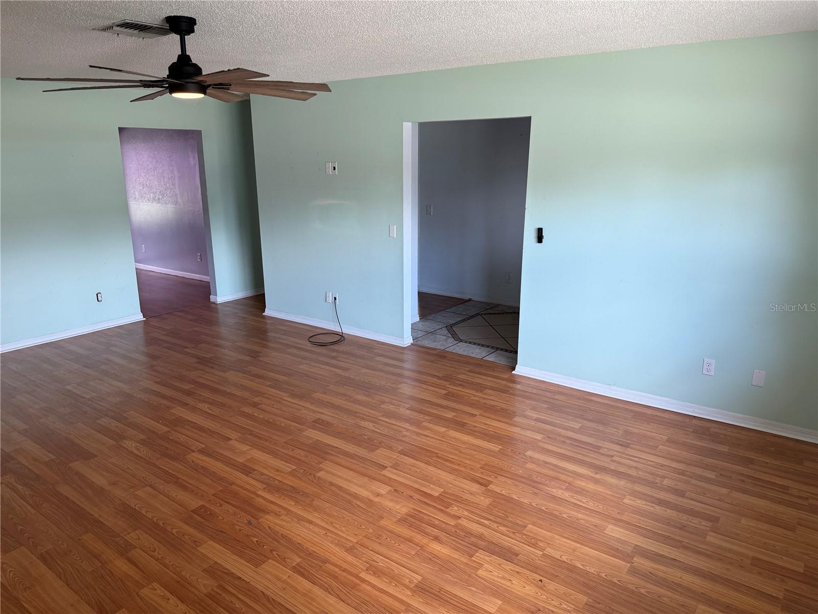 TRACYS POINT 3RD ADD - Residential