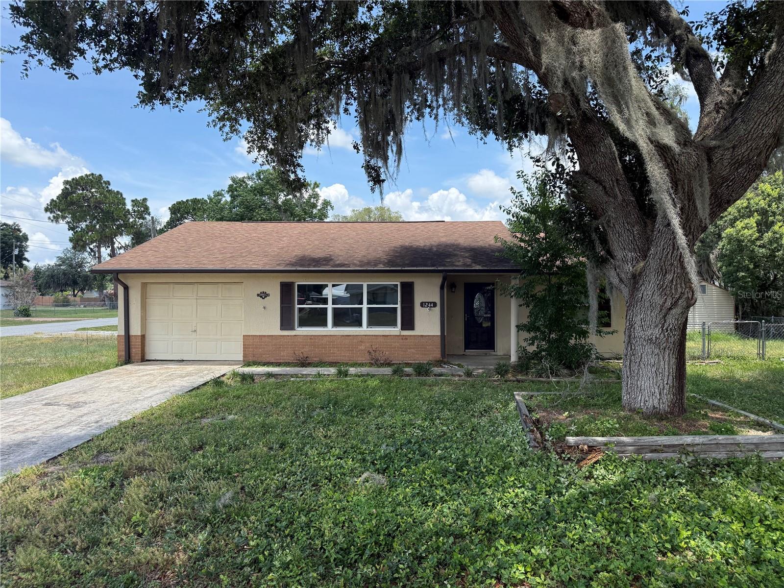 TRACYS POINT 3RD ADD - Residential
