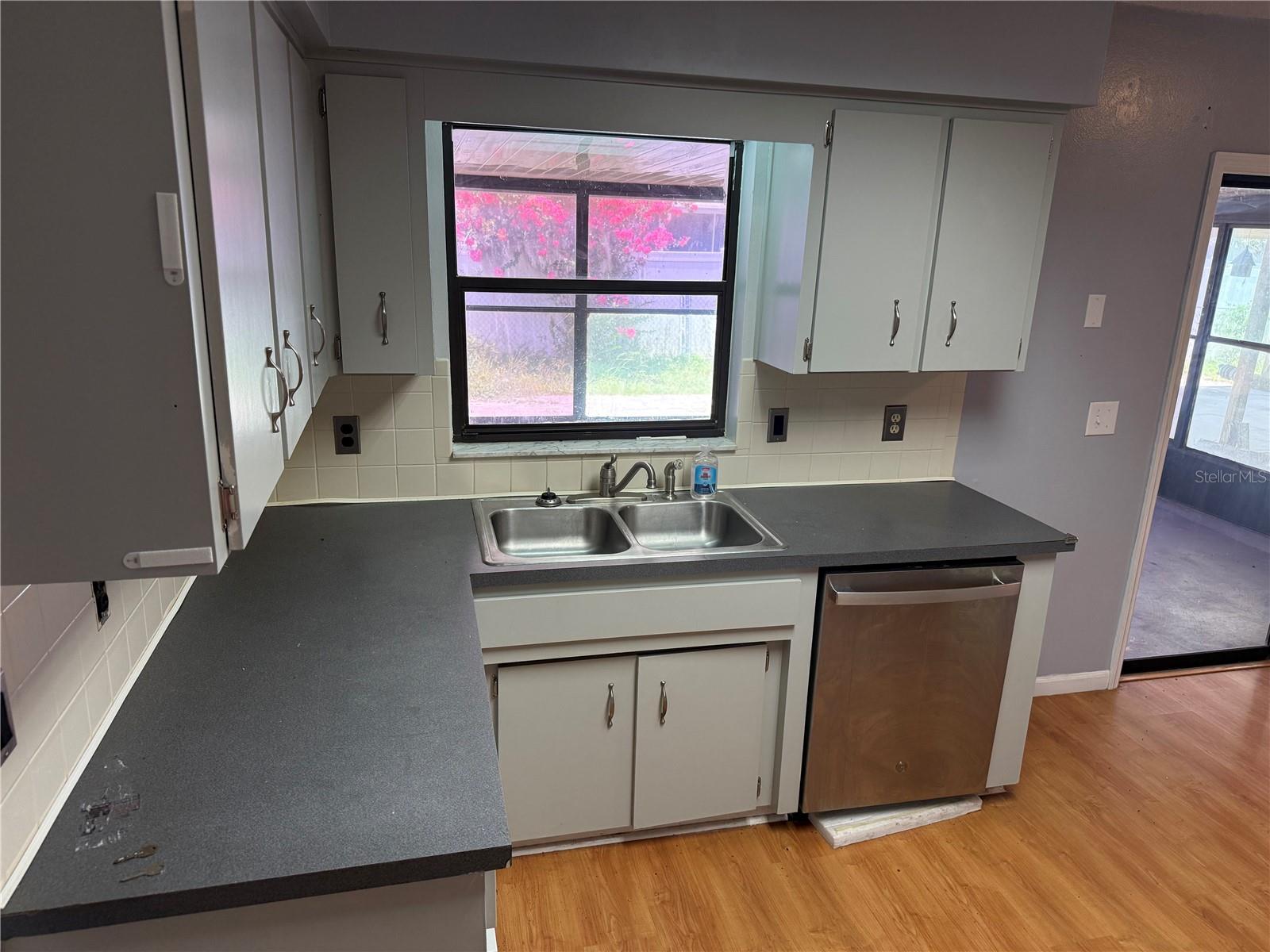 TRACYS POINT 3RD ADD - Residential