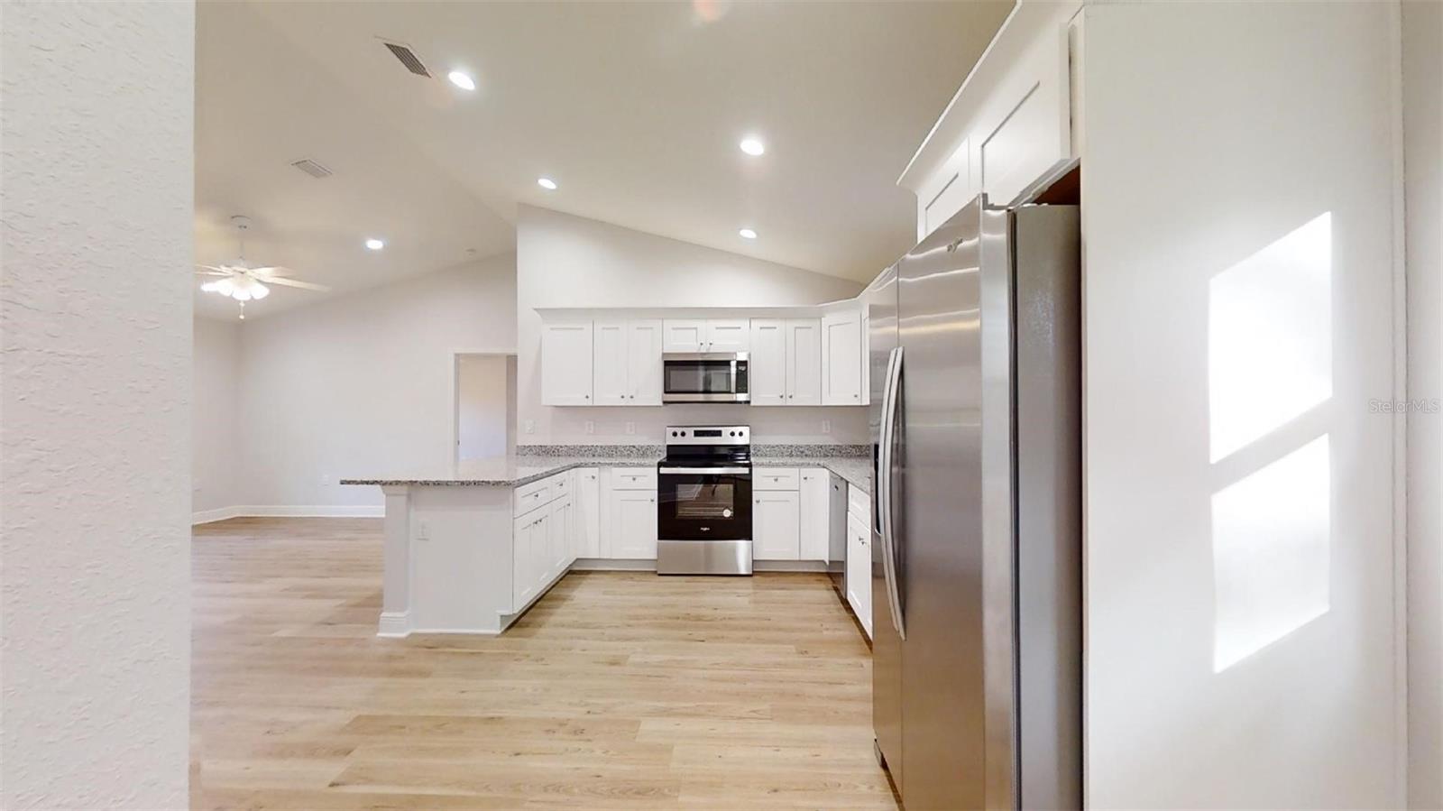 RAINBOW LAKES ESTATES - Residential