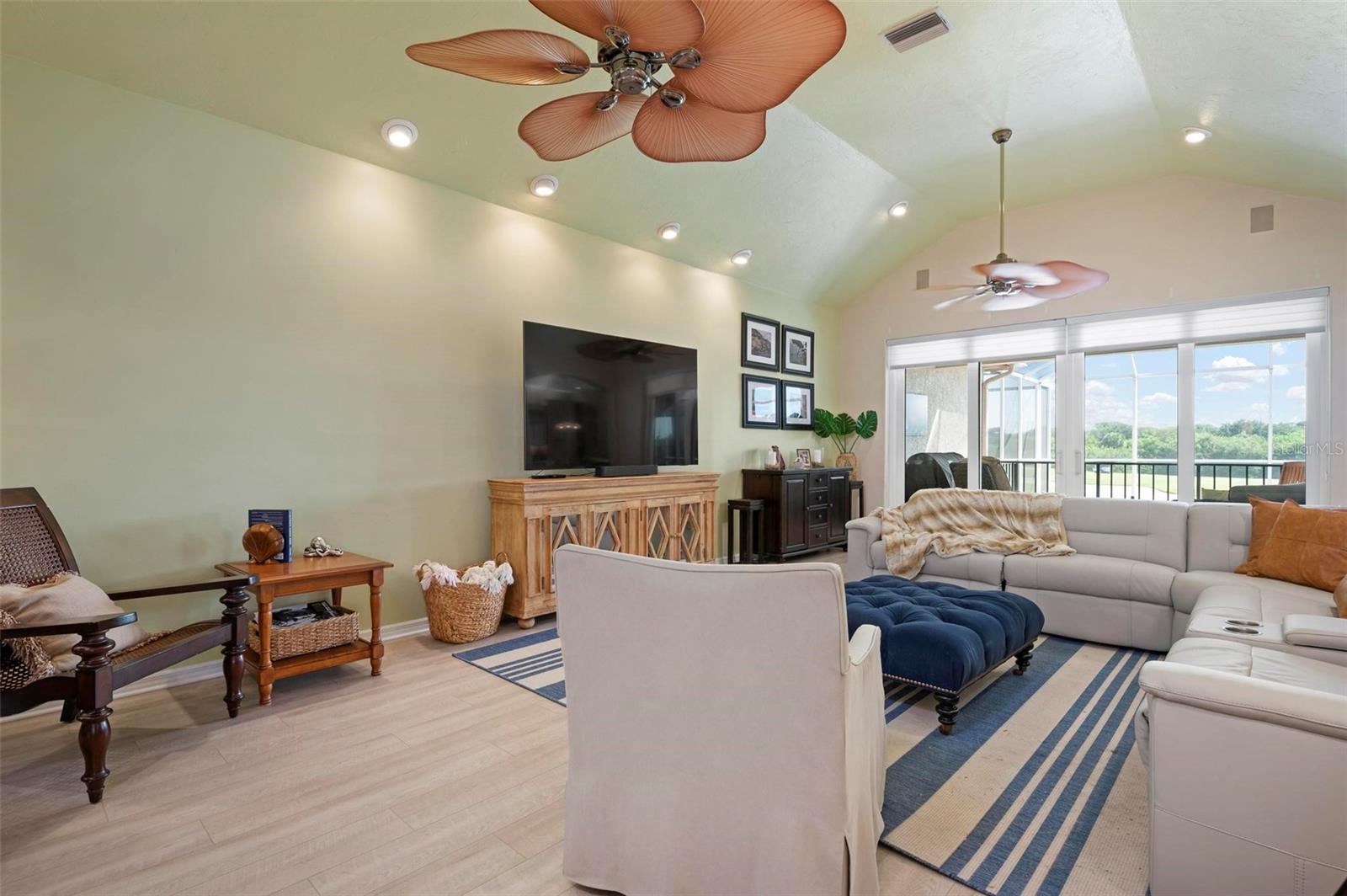 PRESTANCIA - Residential