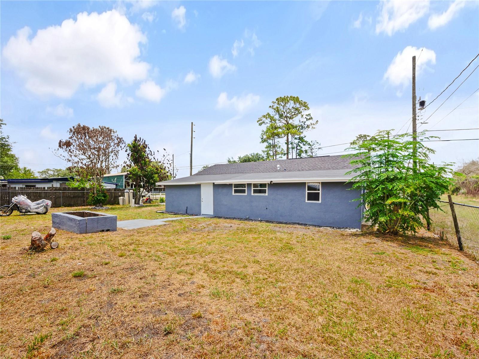 PINE GROVE PARK - Residential