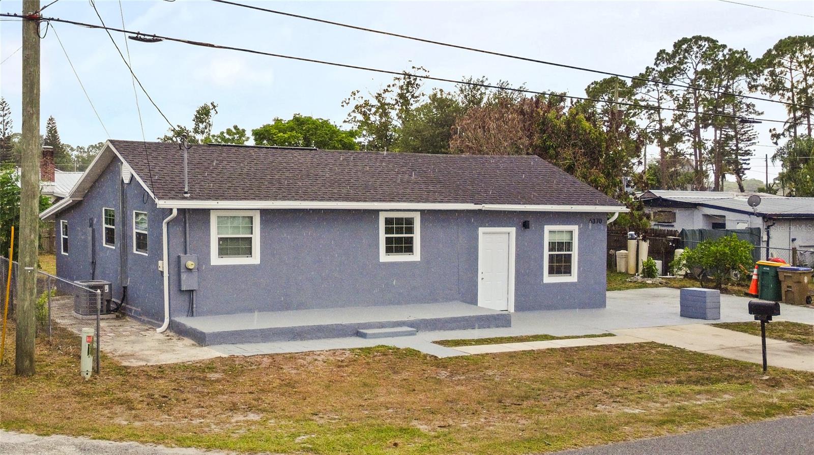 PINE GROVE PARK - Residential