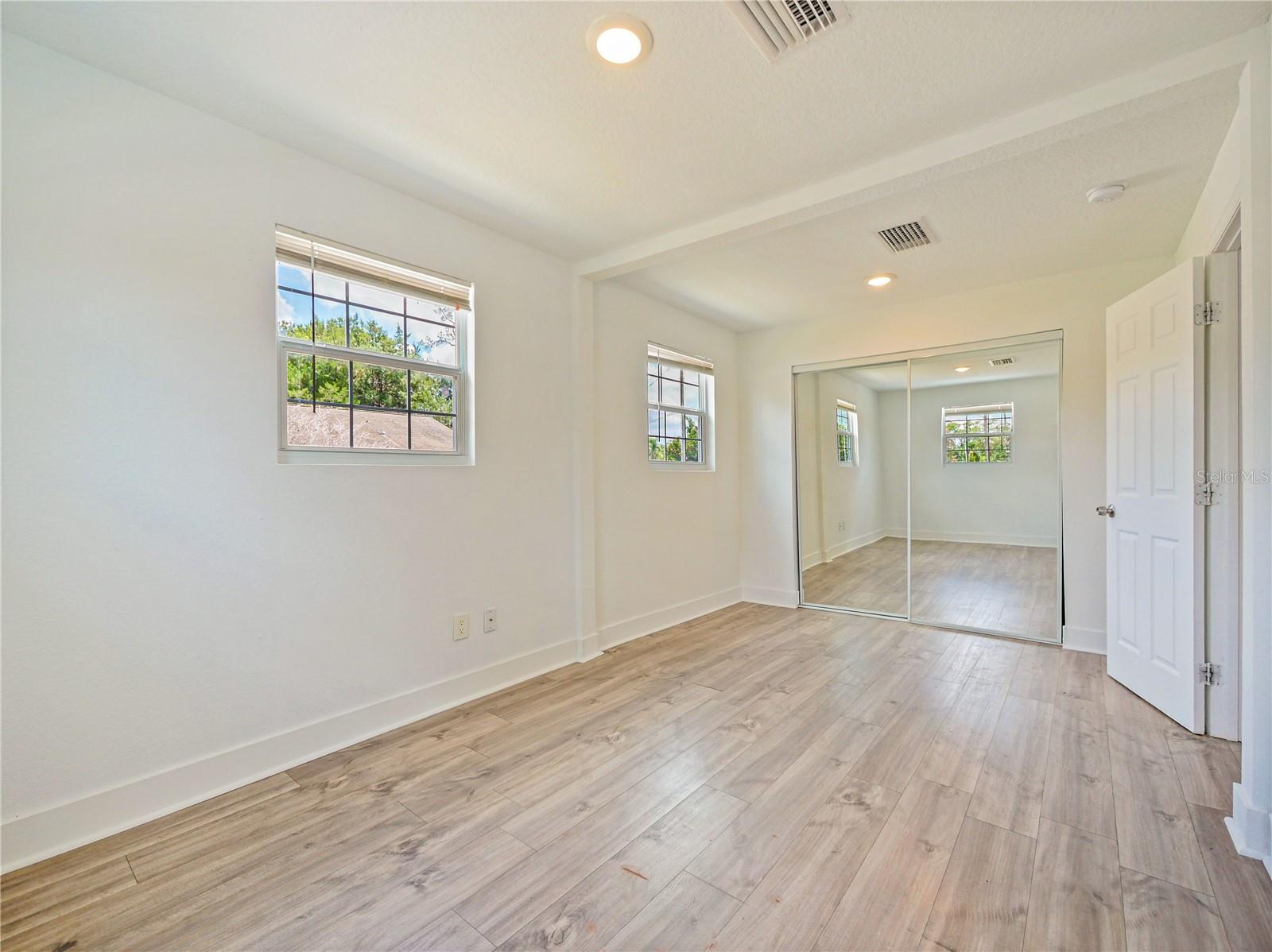 PINE GROVE PARK - Residential
