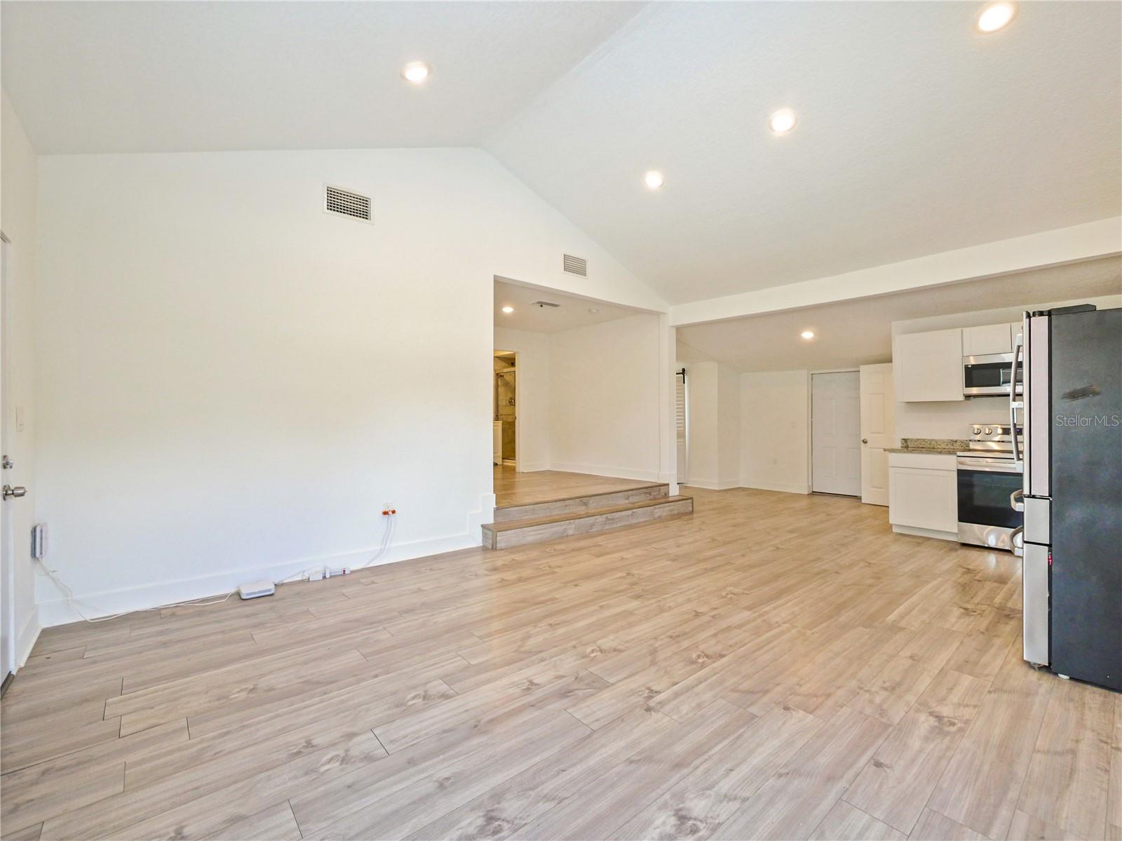 PINE GROVE PARK - Residential