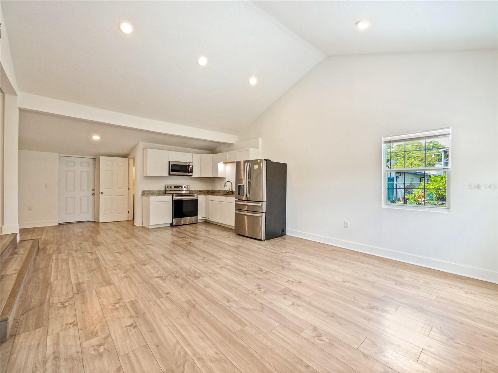 PINE GROVE PARK - Residential