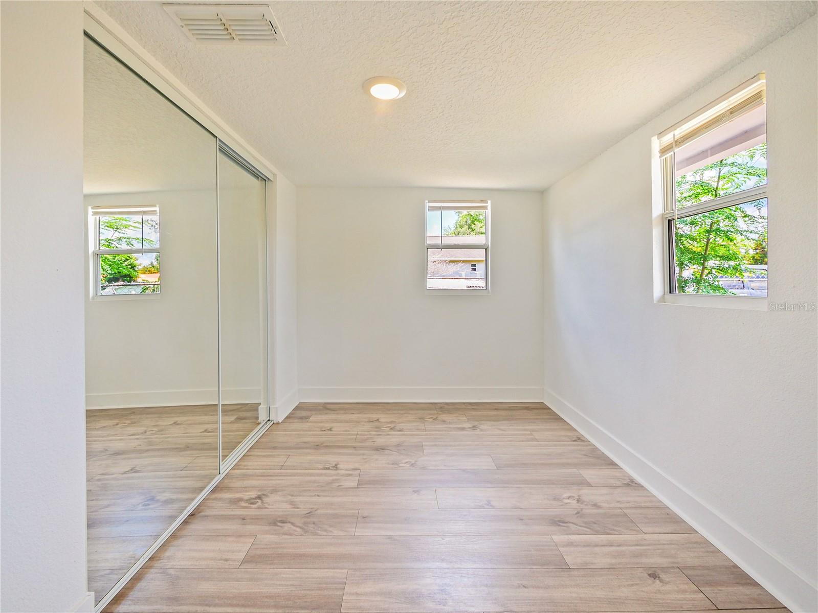 PINE GROVE PARK - Residential