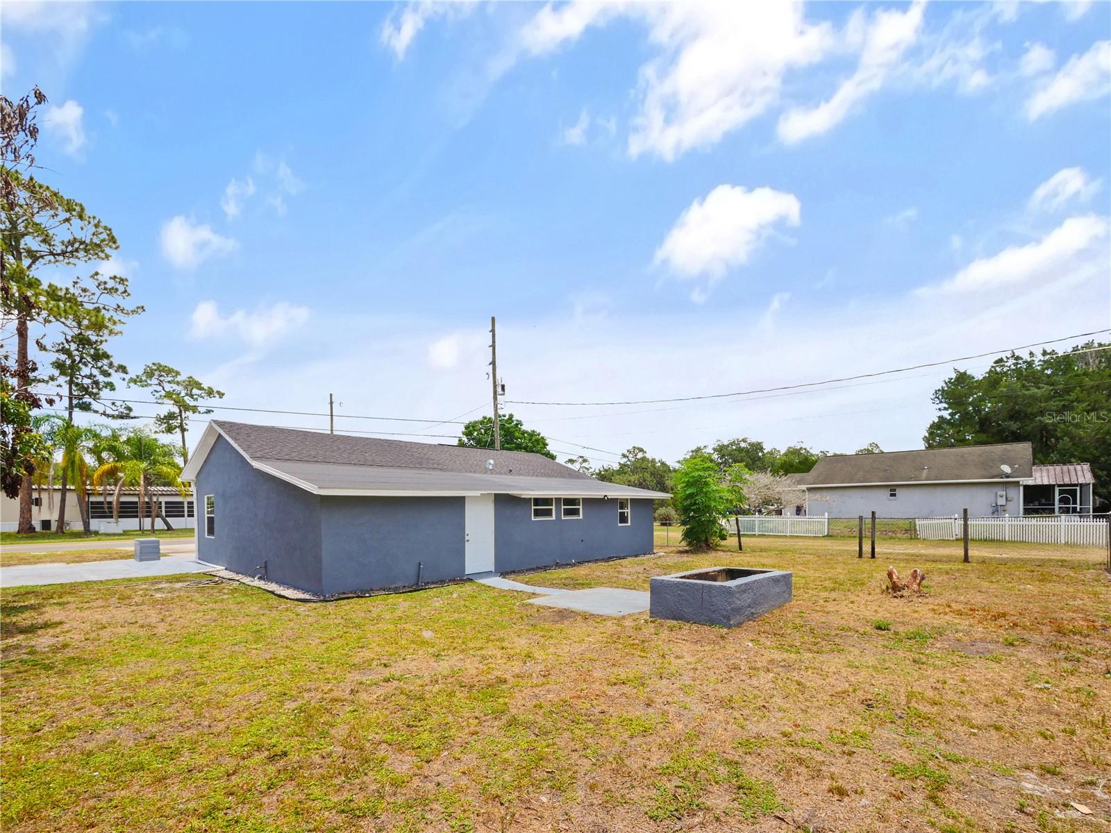PINE GROVE PARK - Residential