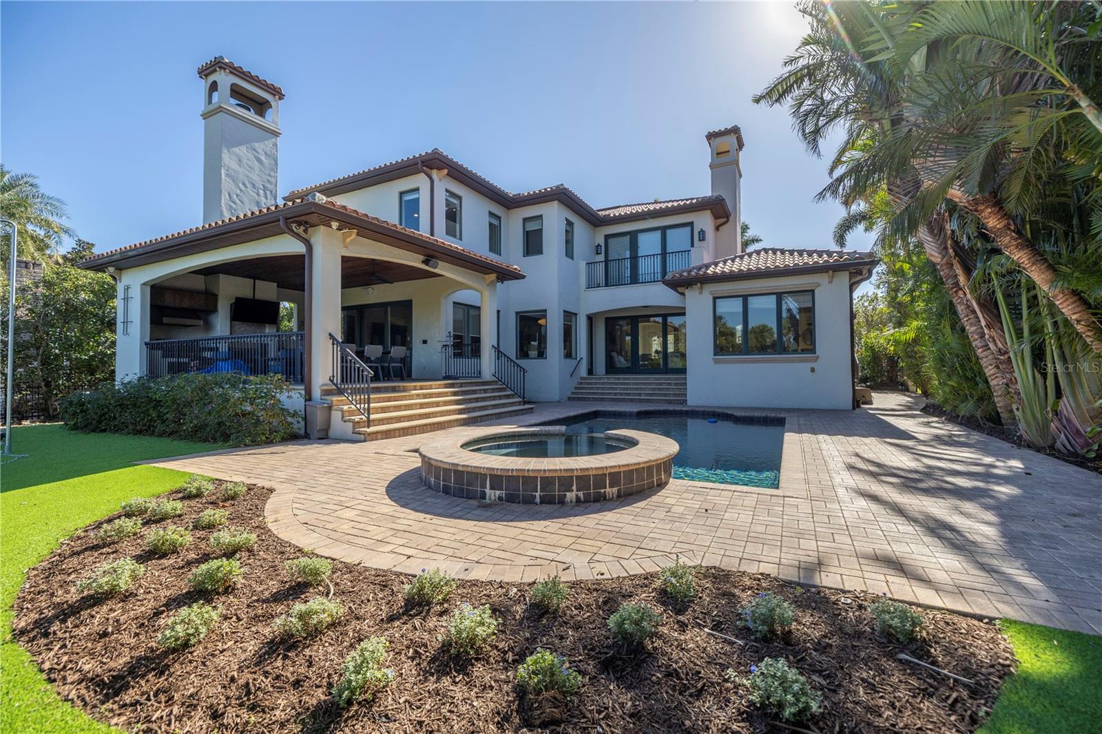 SUNSET SHORES - Residential