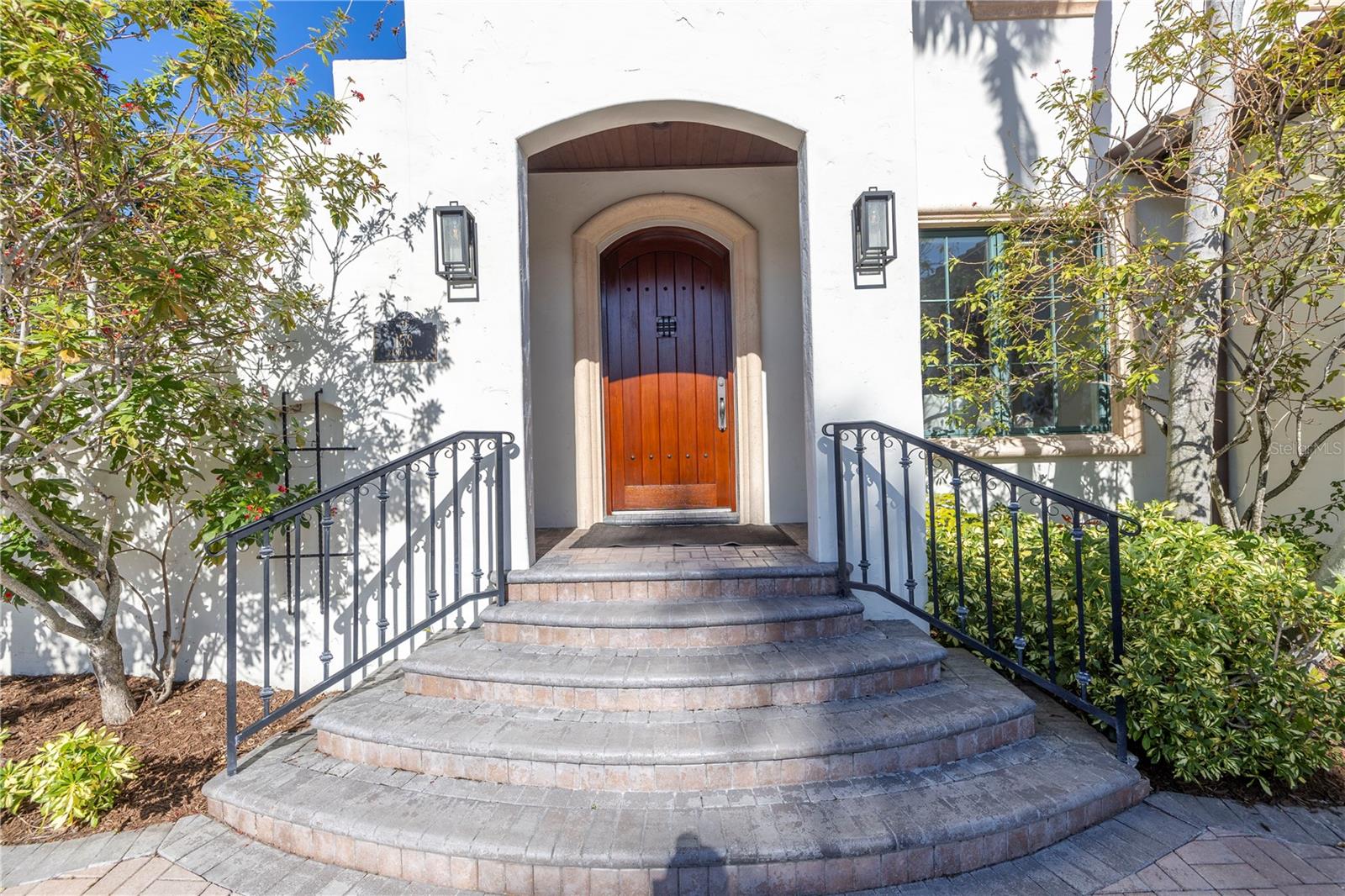 SUNSET SHORES - Residential