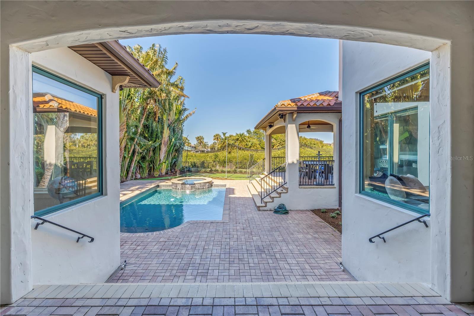SUNSET SHORES - Residential