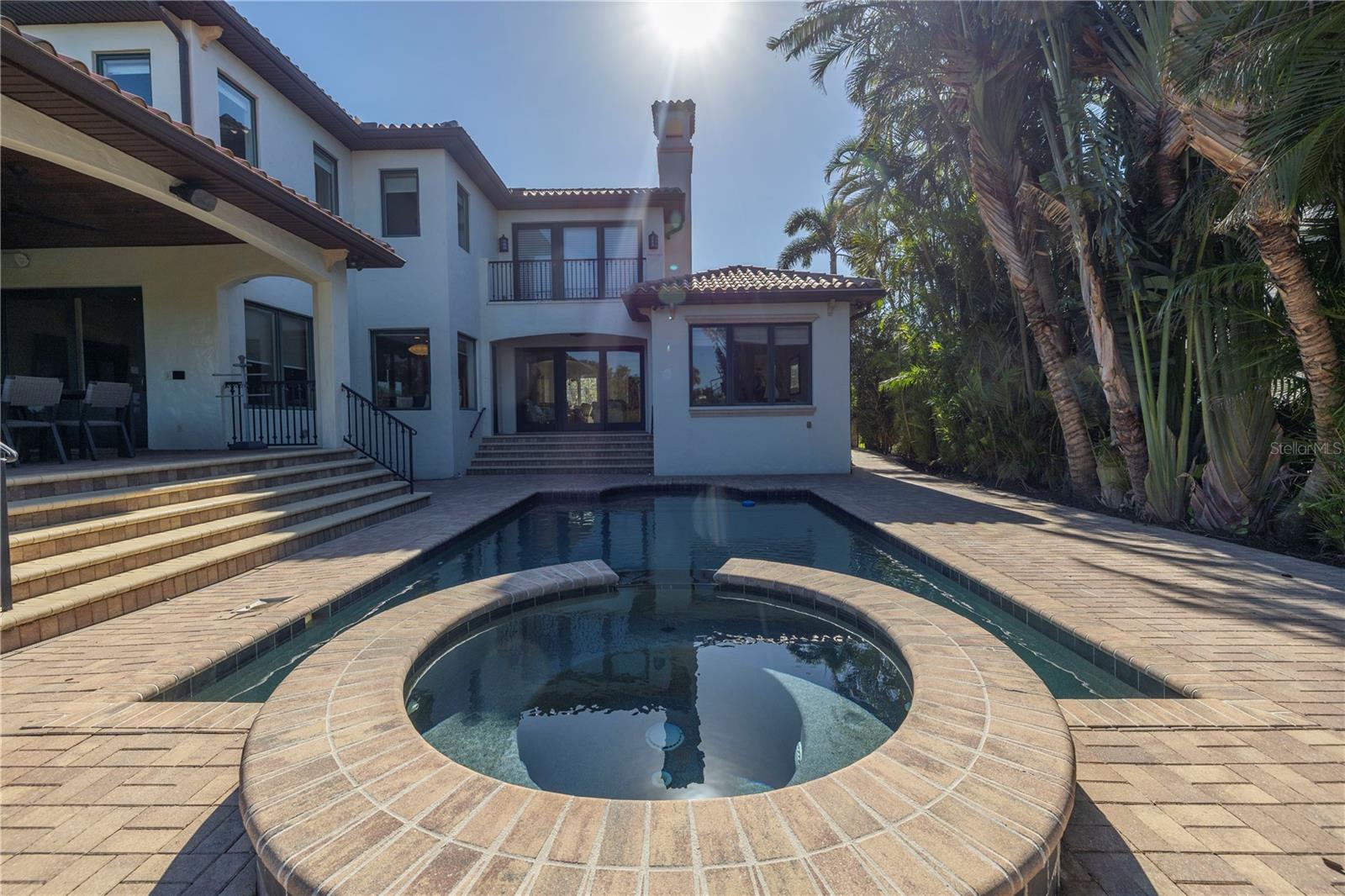 SUNSET SHORES - Residential