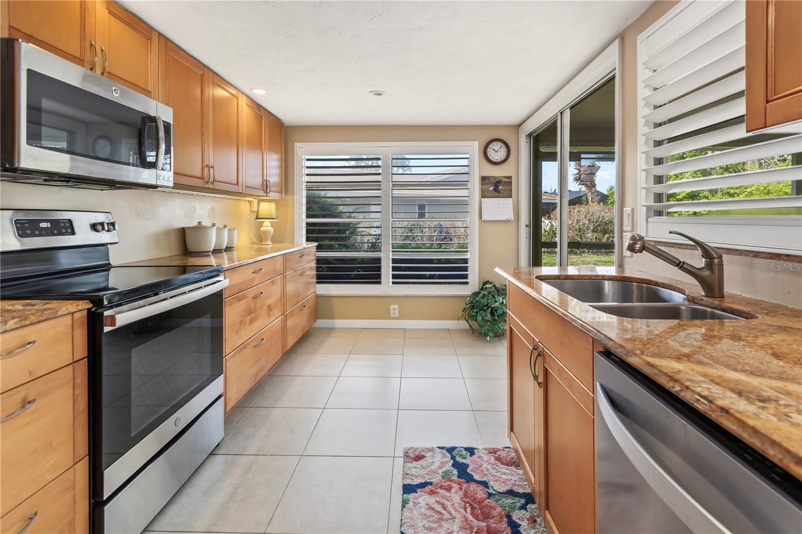 GULF GATE WOODS - Residential