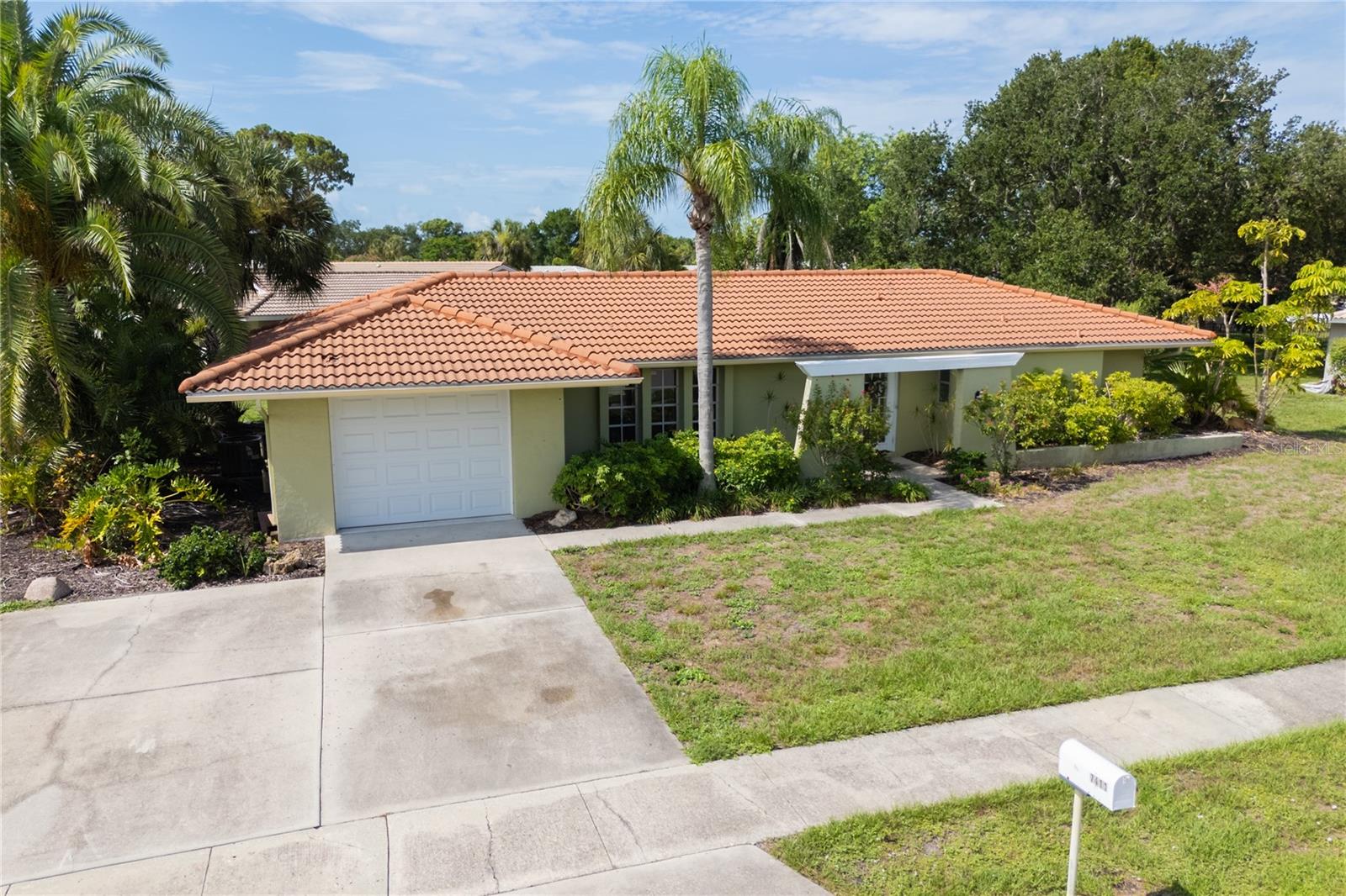 GULF GATE WOODS - Residential