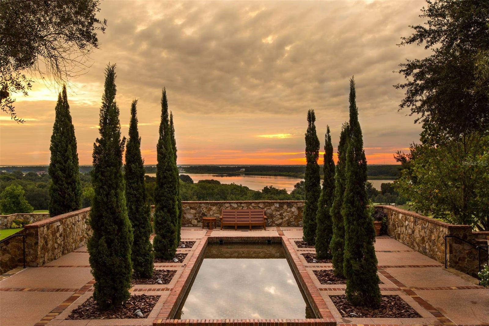 BELLA COLLINA - Residential
