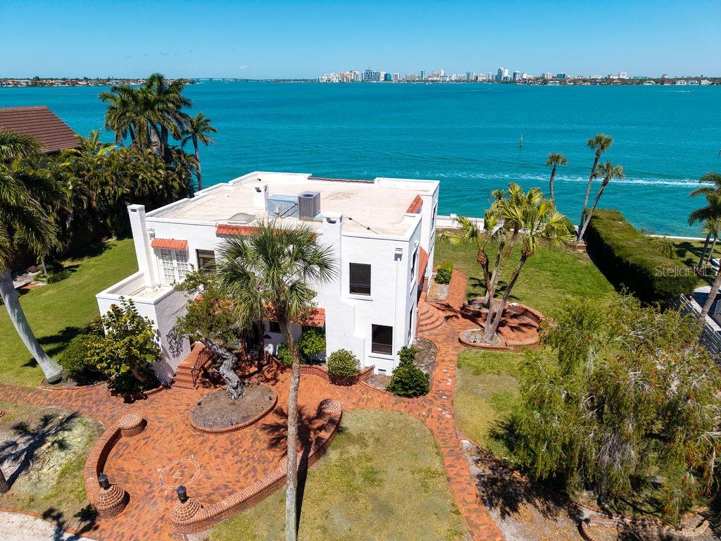 BAY ISLAND - Residential