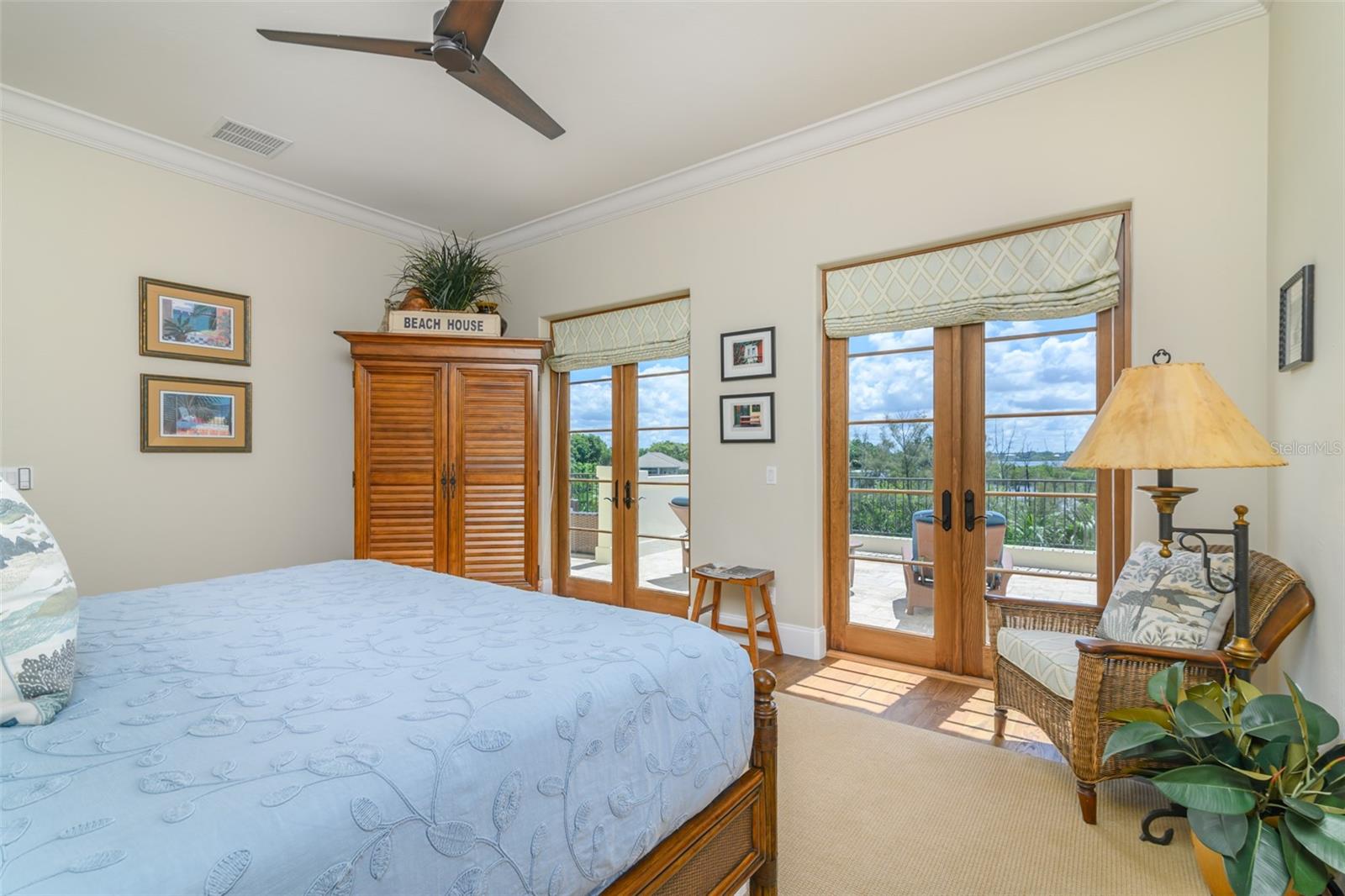 COCOANUT BAYOU - Residential