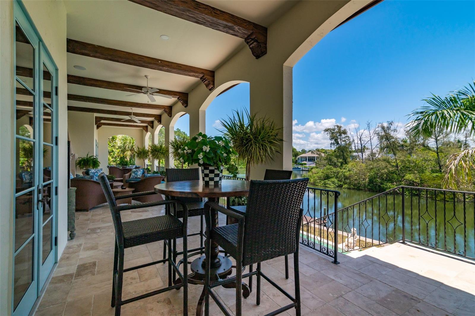 COCOANUT BAYOU - Residential