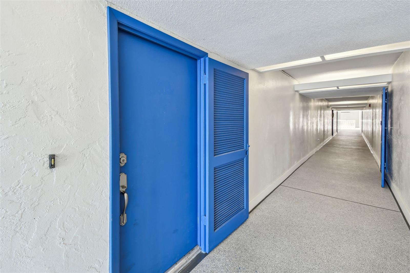 TREASURE ISLAND TENNIS & YACHT CLUB - Residential Lease