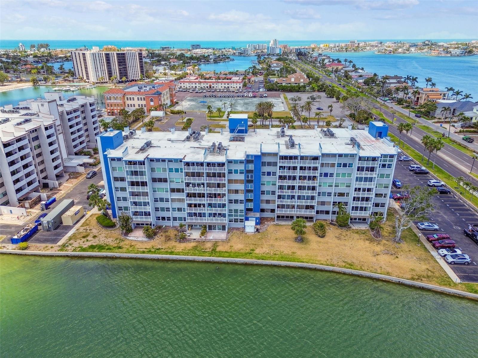 TREASURE ISLAND TENNIS & YACHT CLUB - Residential Lease