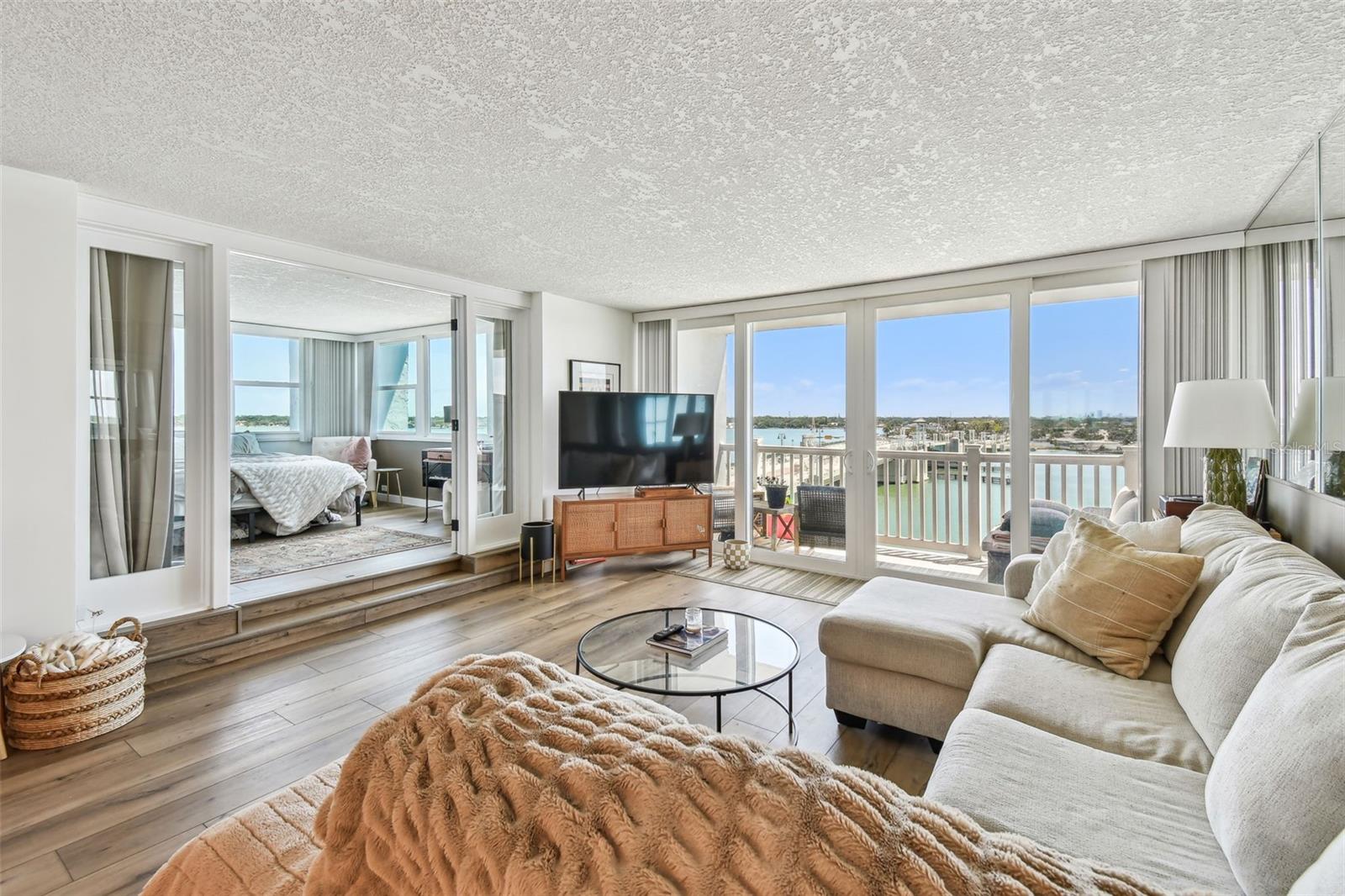 TREASURE ISLAND TENNIS & YACHT CLUB - Residential Lease