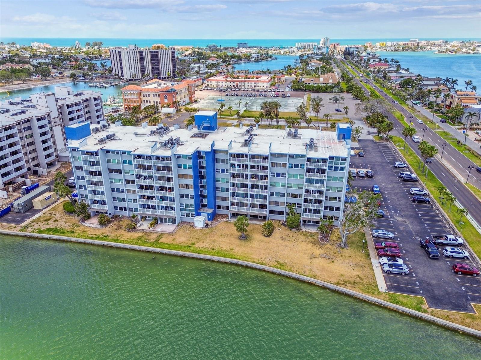TREASURE ISLAND TENNIS & YACHT CLUB - Residential Lease