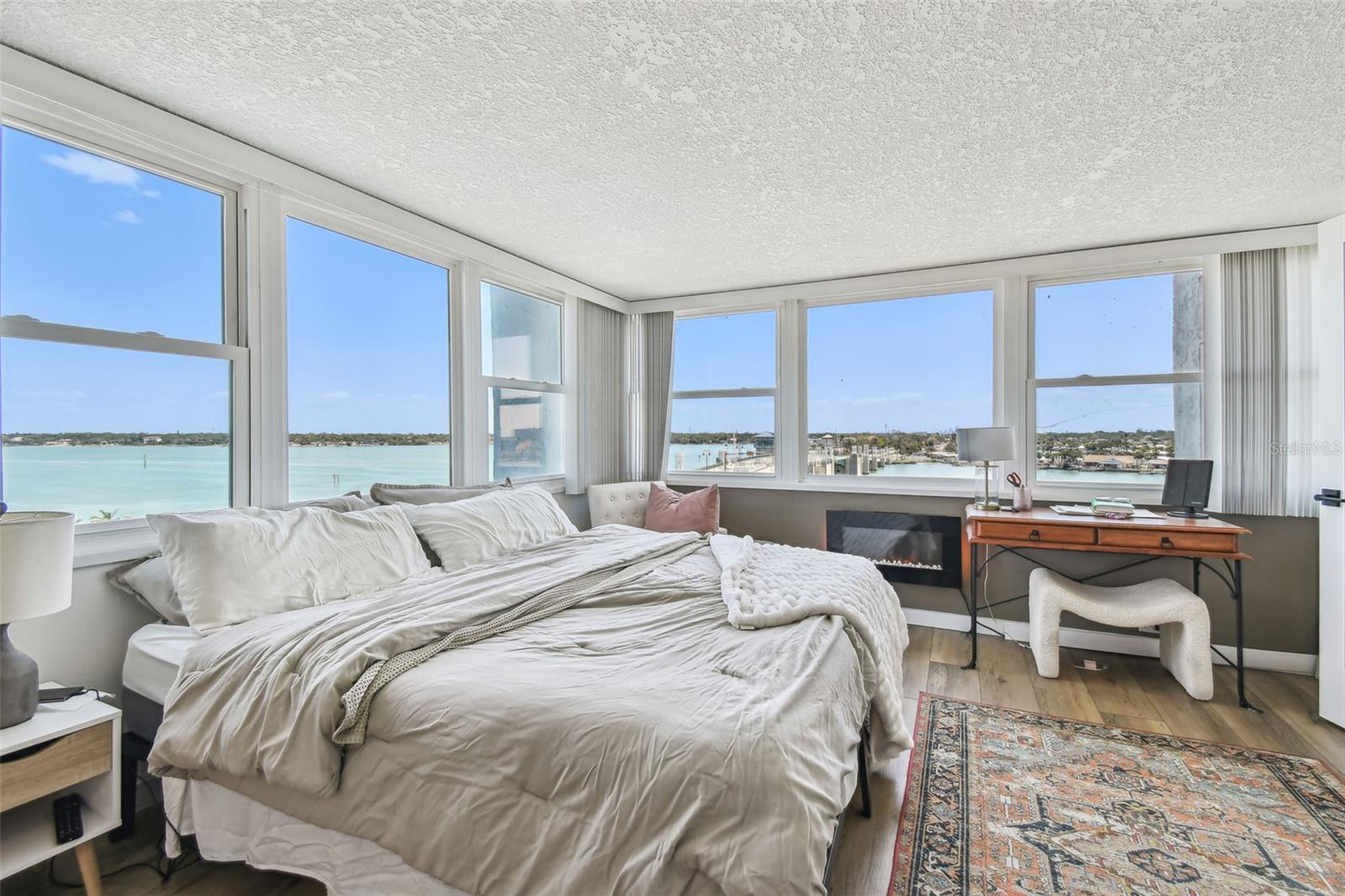 TREASURE ISLAND TENNIS & YACHT CLUB - Residential Lease