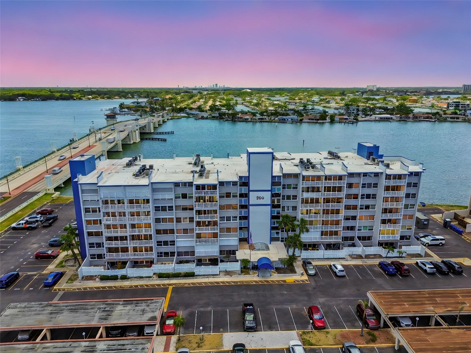 TREASURE ISLAND TENNIS & YACHT CLUB - Residential Lease