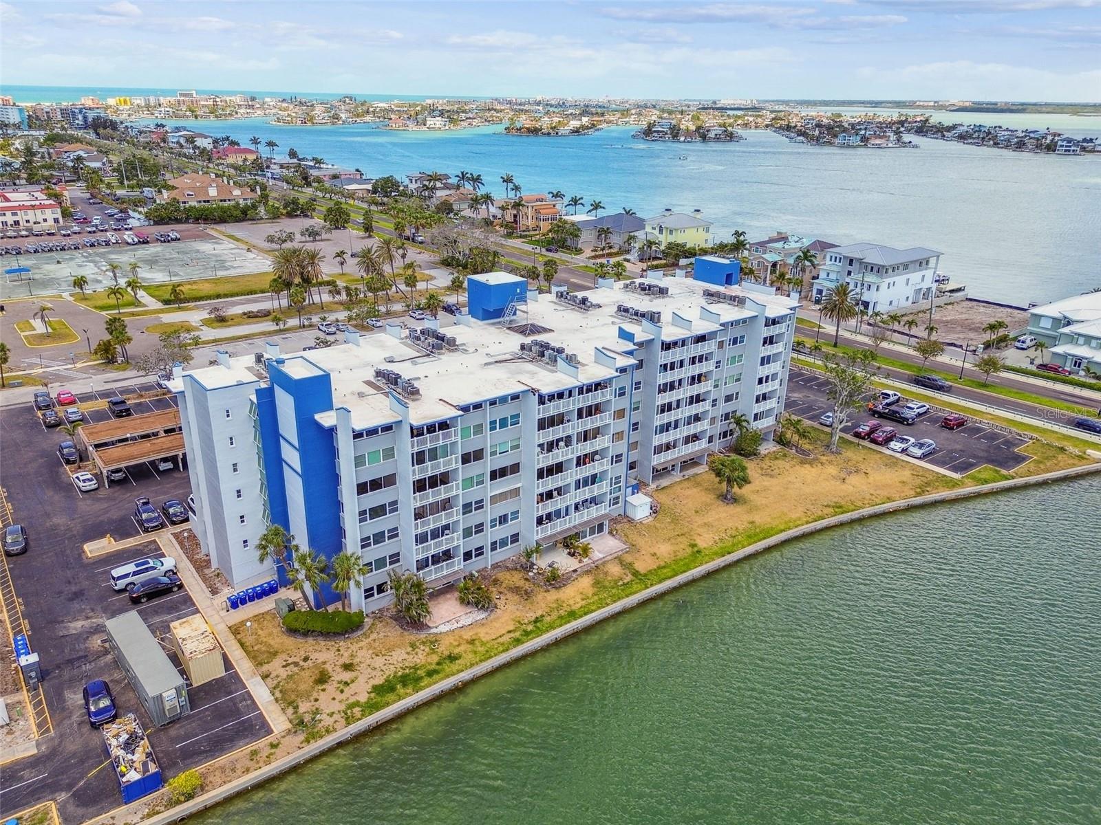 TREASURE ISLAND TENNIS & YACHT CLUB - Residential Lease