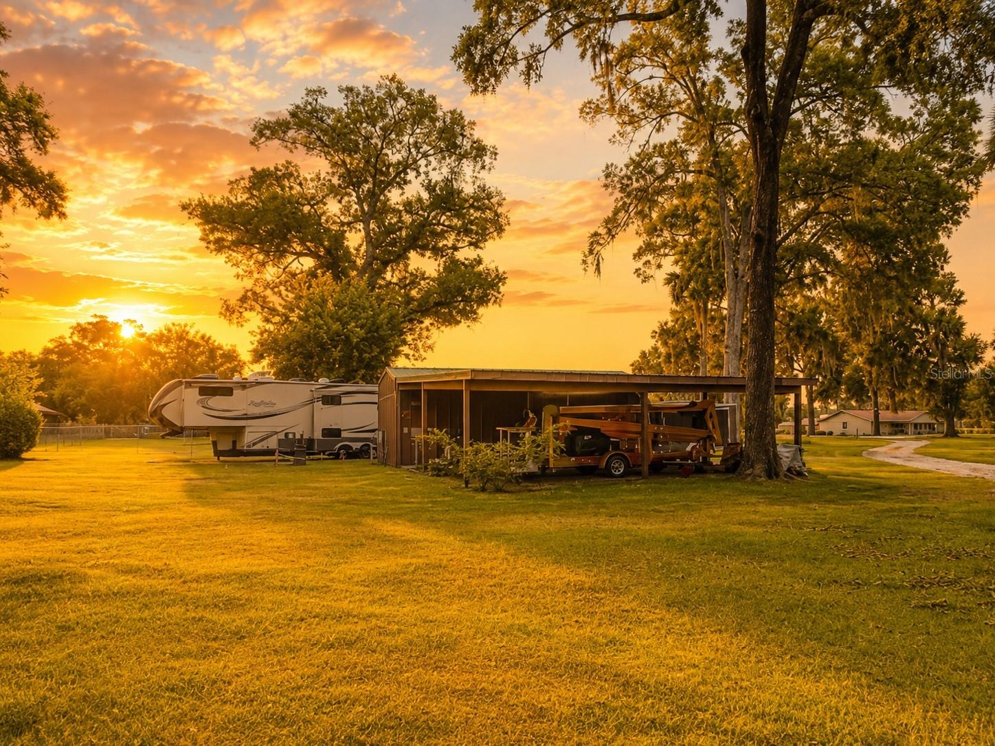 GOLDEN MEADOW FARMS - Residential
